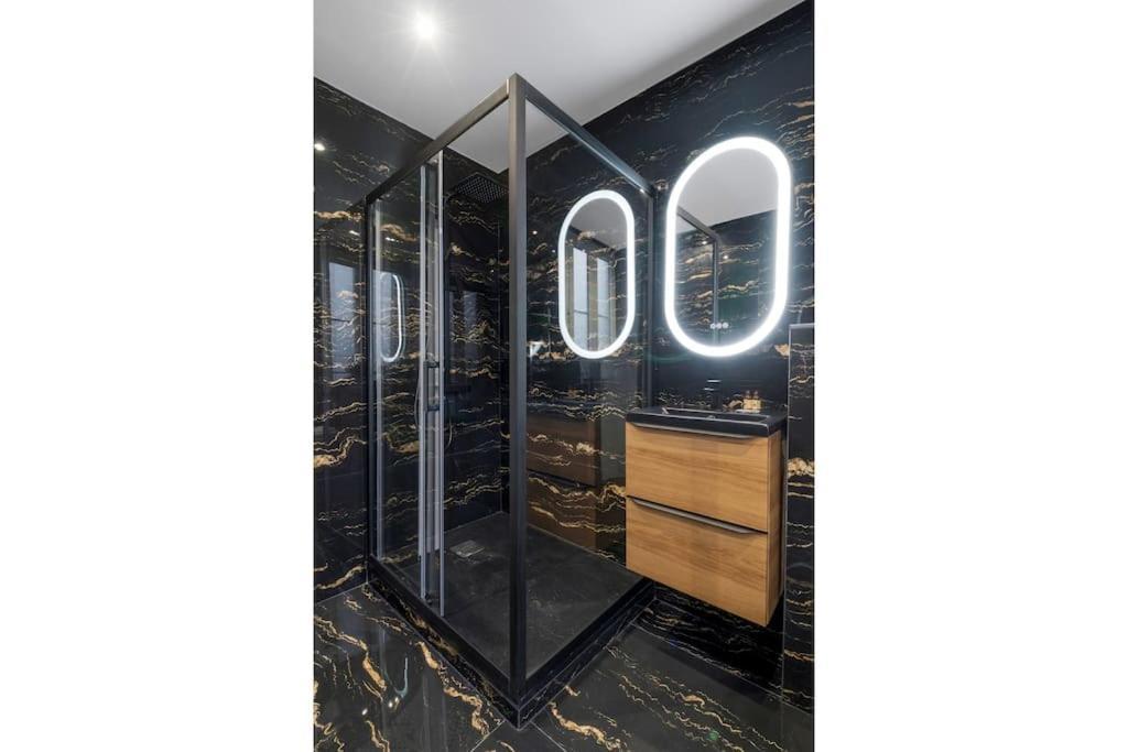Appartement 6pers #3 Bedrooms #2 Bathrooms#paris 17eme *