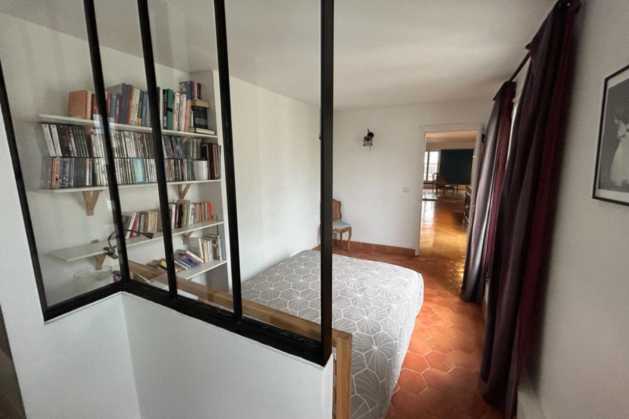 Near Jardin Villemin Appartement Paris