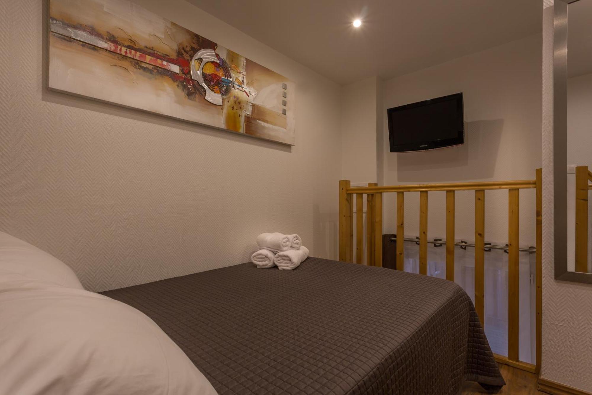 De L'horloge Aparthotel Paris
