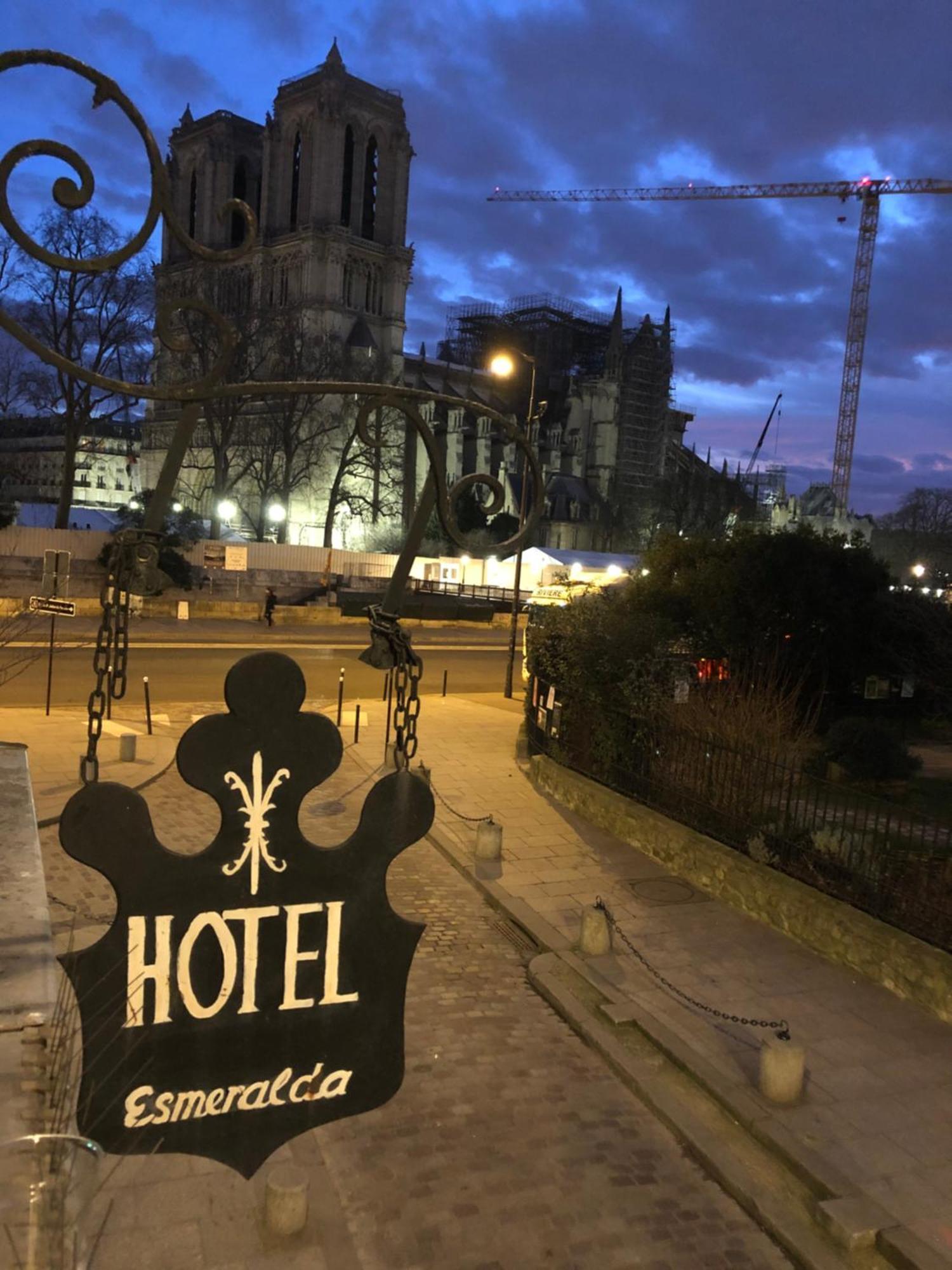 Esmeralda Hotel