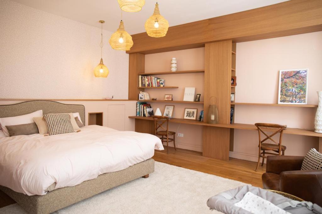 4 Bedroom Luxury Eiffel Tower Appartement Paris