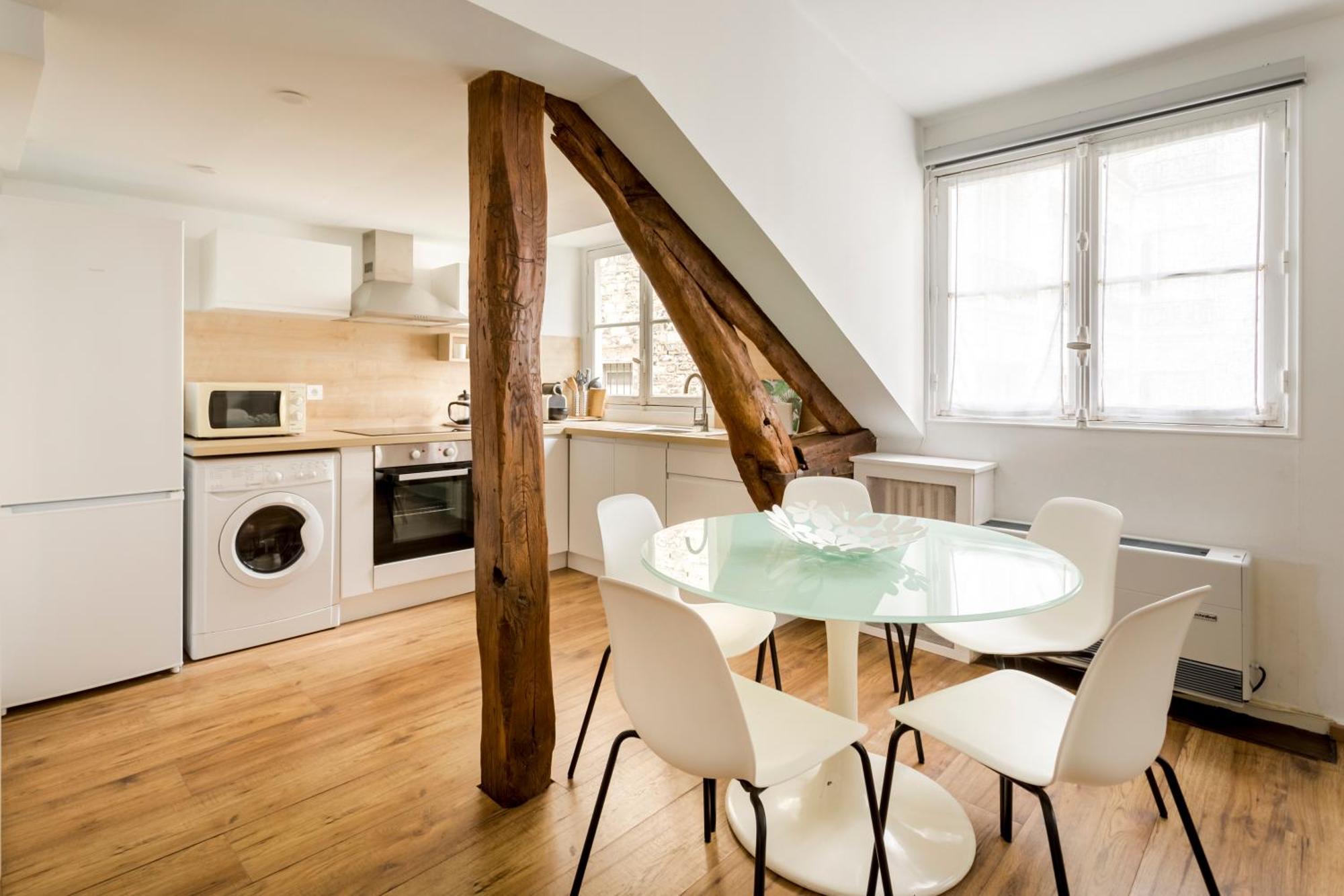 Amazing Artois Champs Elysees Apartment Paris