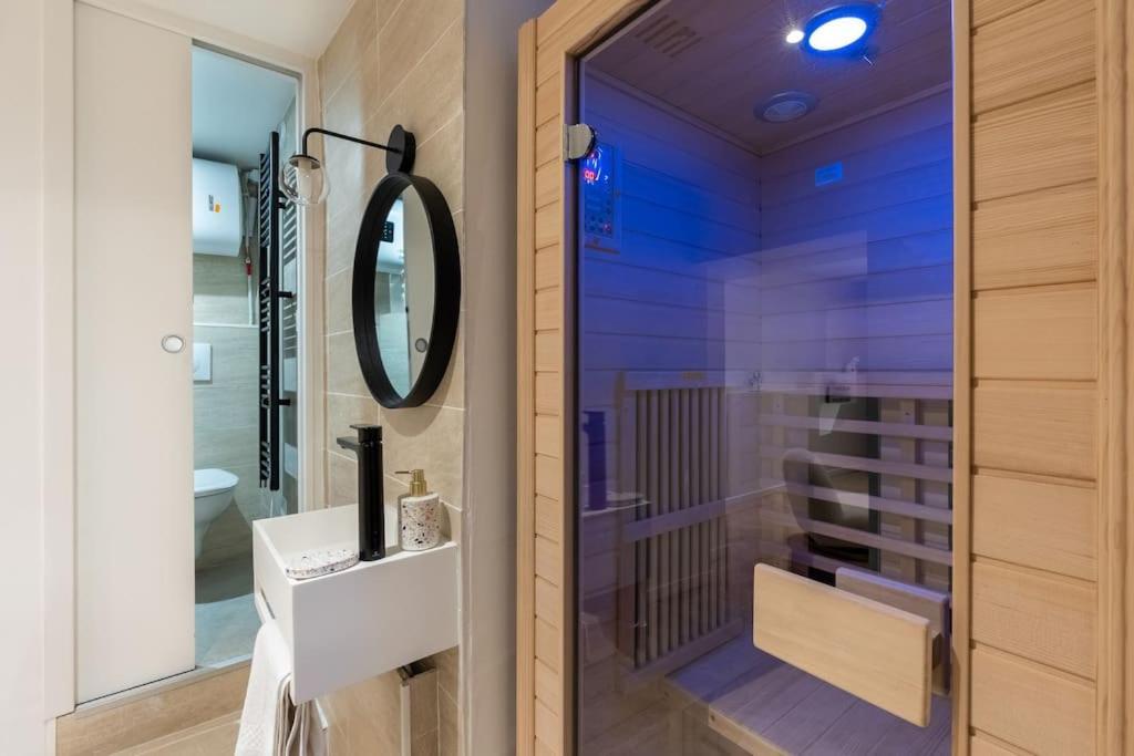 New - Luxeux Avec Cinema Et Sauna Appartement