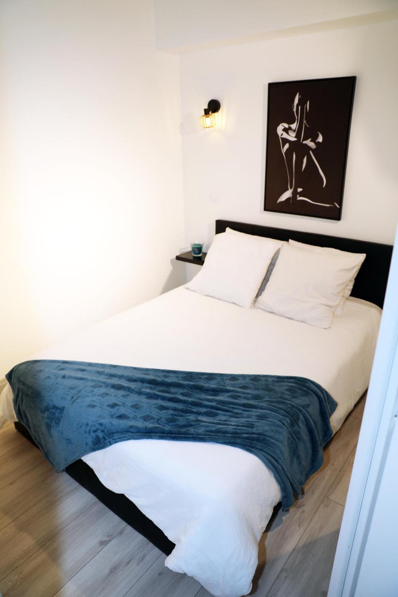Eiffel Tour - Cosy Daisy Apartment Paris