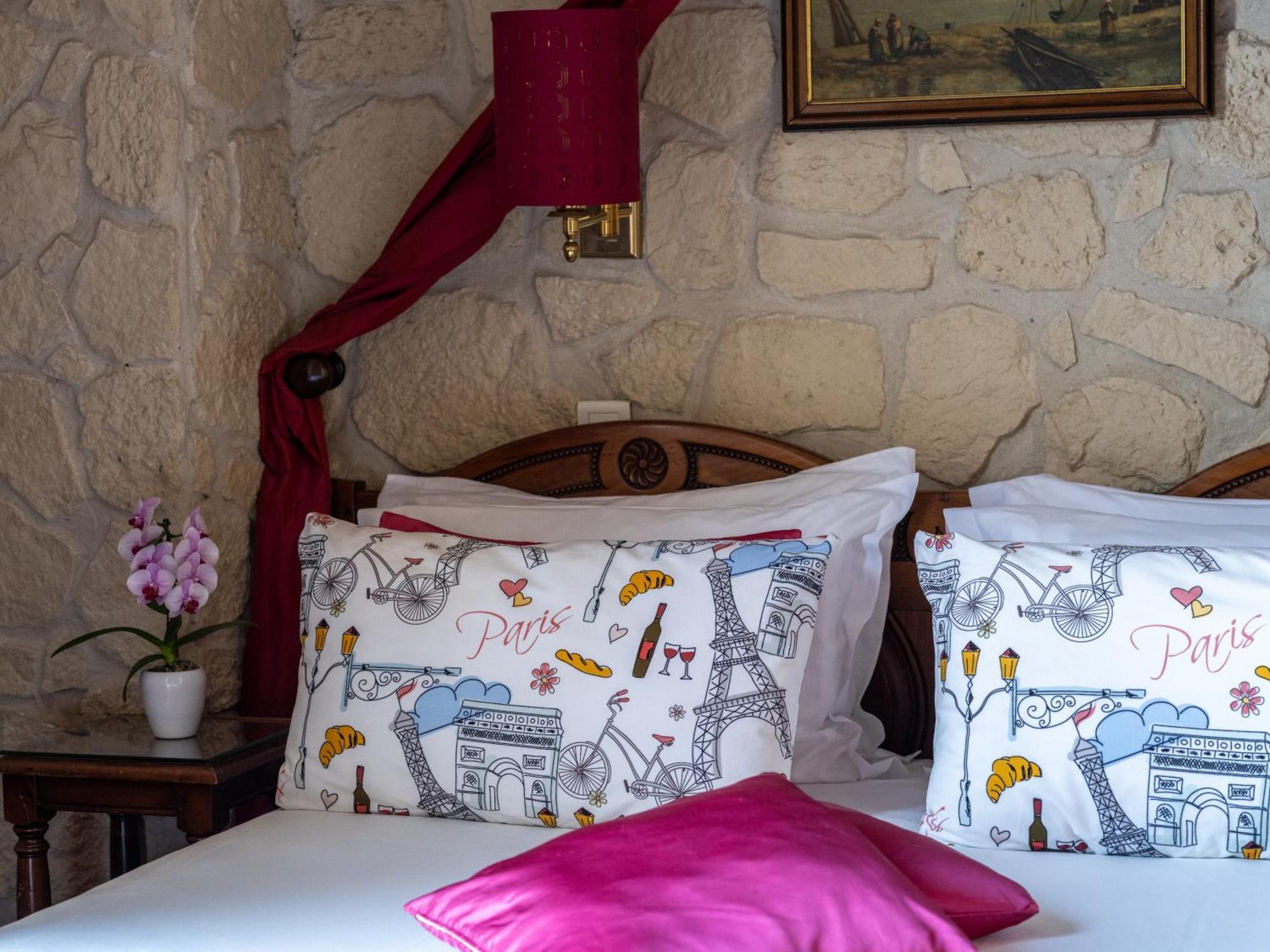Minerve Paris