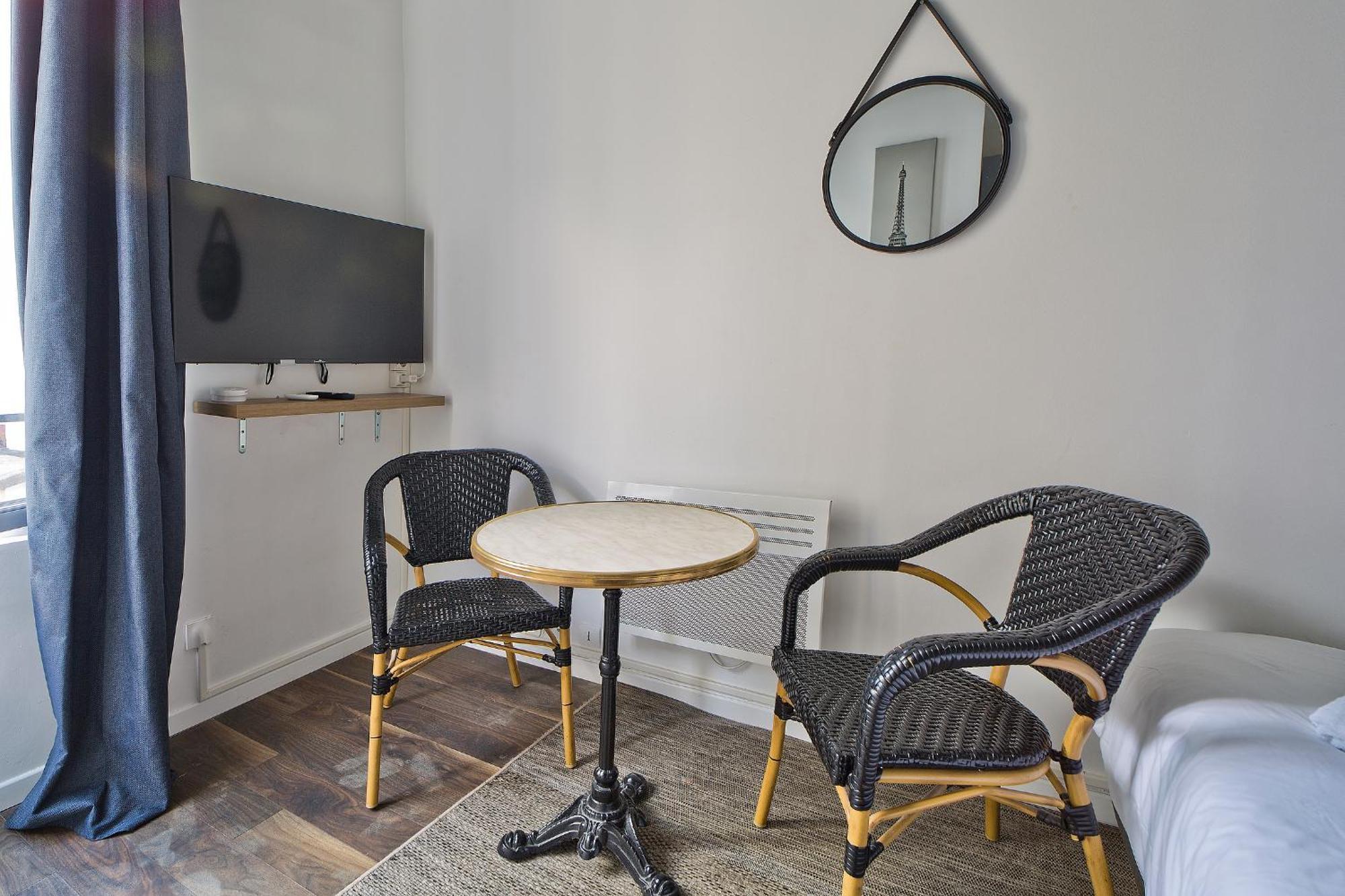 Apartment Clery 31