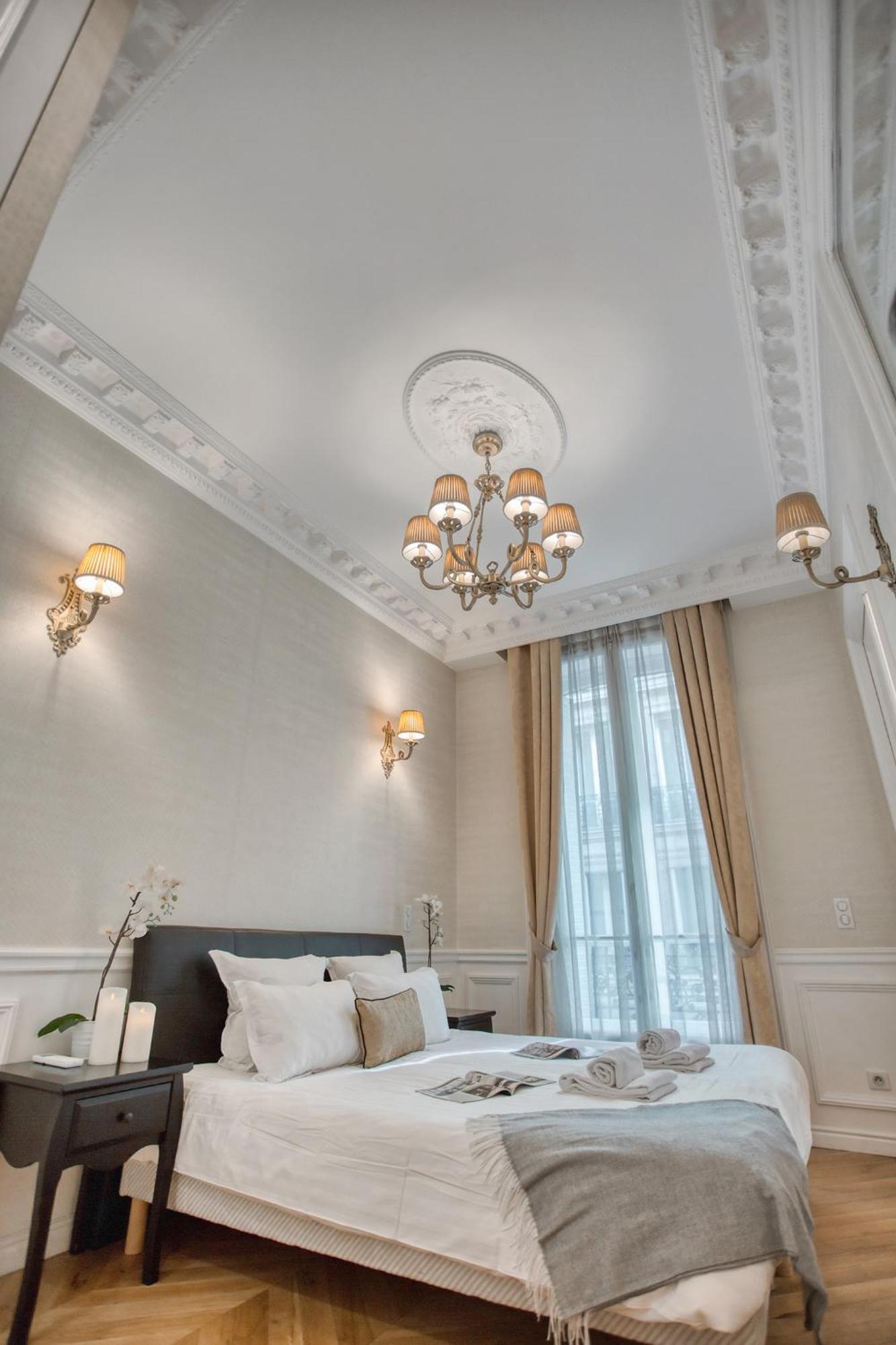 Luxueux 200m2 5ch Champs Elysees A 1min Perle Rare