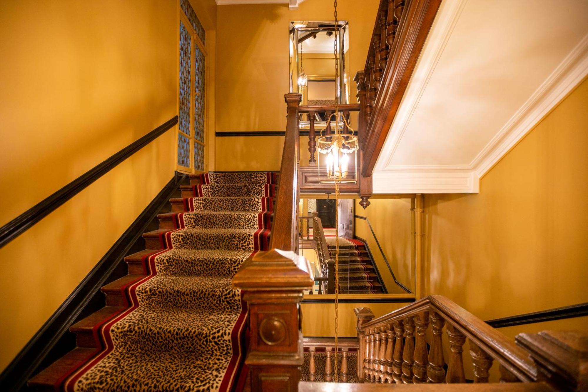 Hotel West End