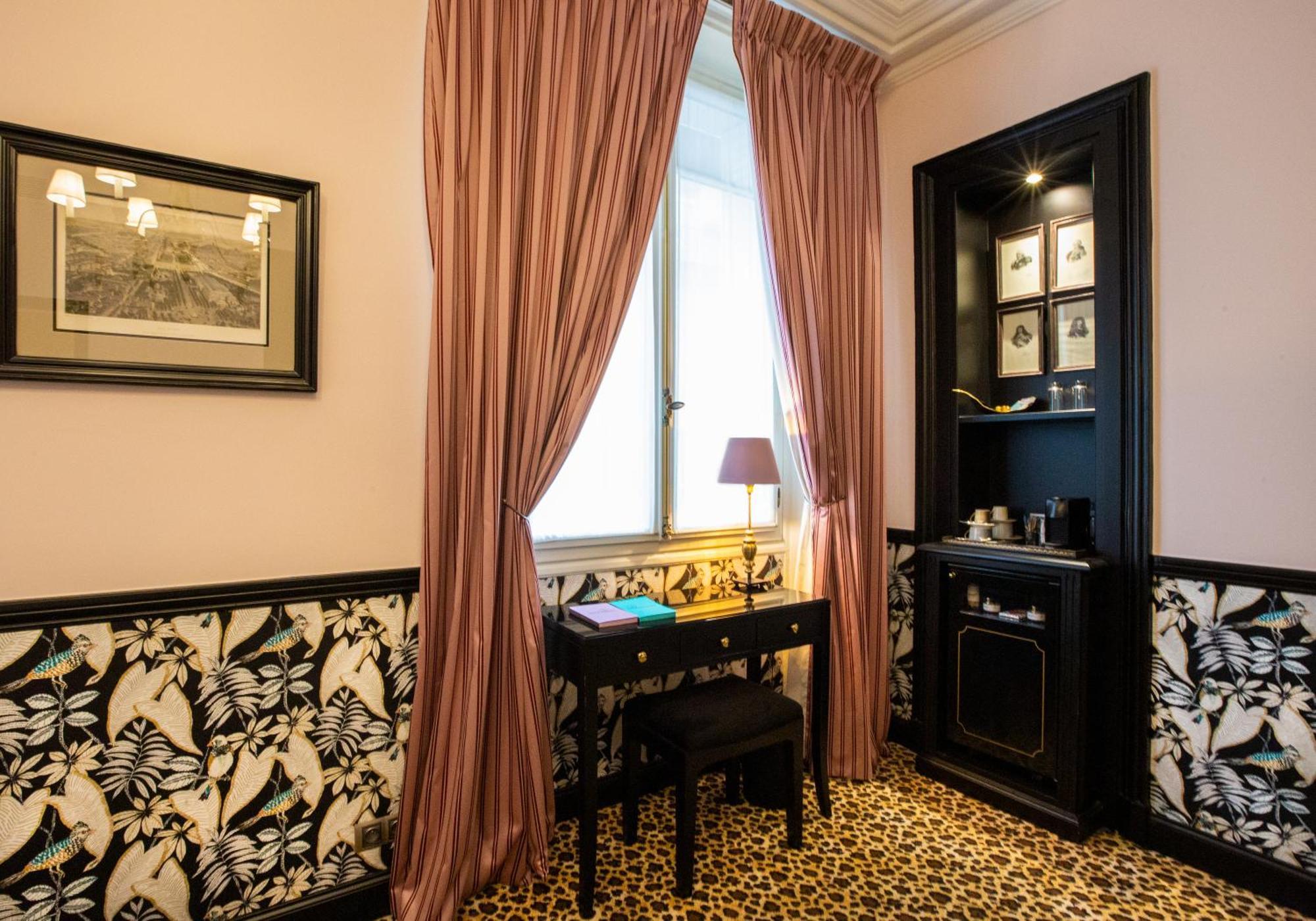 West End Paris