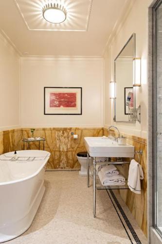 Hotel Balzac & Spa Ikoi