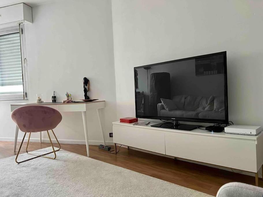 Appartement Pied De Montmartre