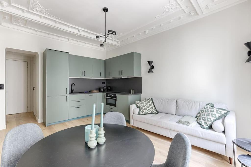 Folie Mericourt Republique 2 Charming 2br Paris