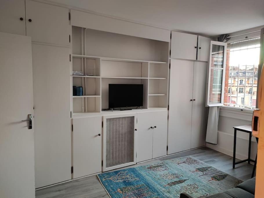 Cherche-midi Apartment *