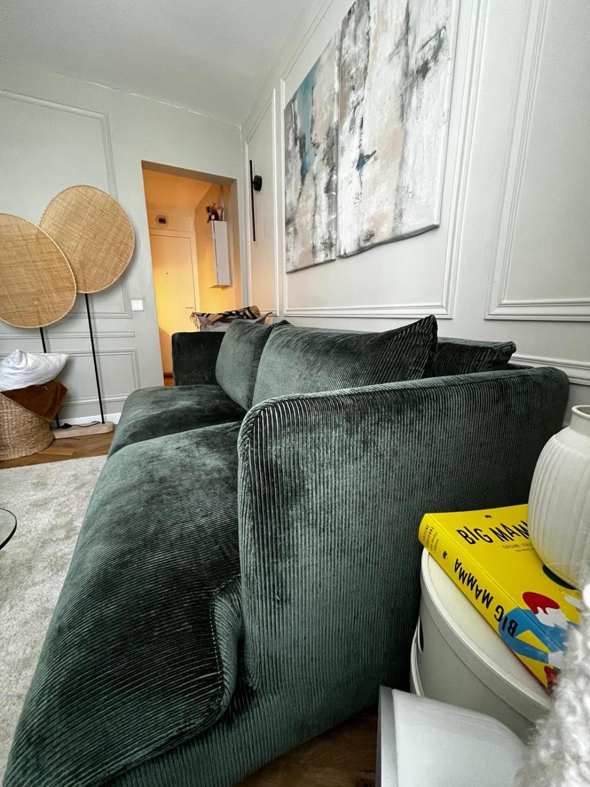 Vue Moulin Rouge Apartment *