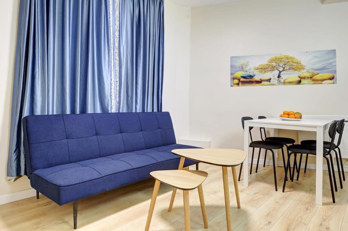 108-cozy In Republique Apartment *