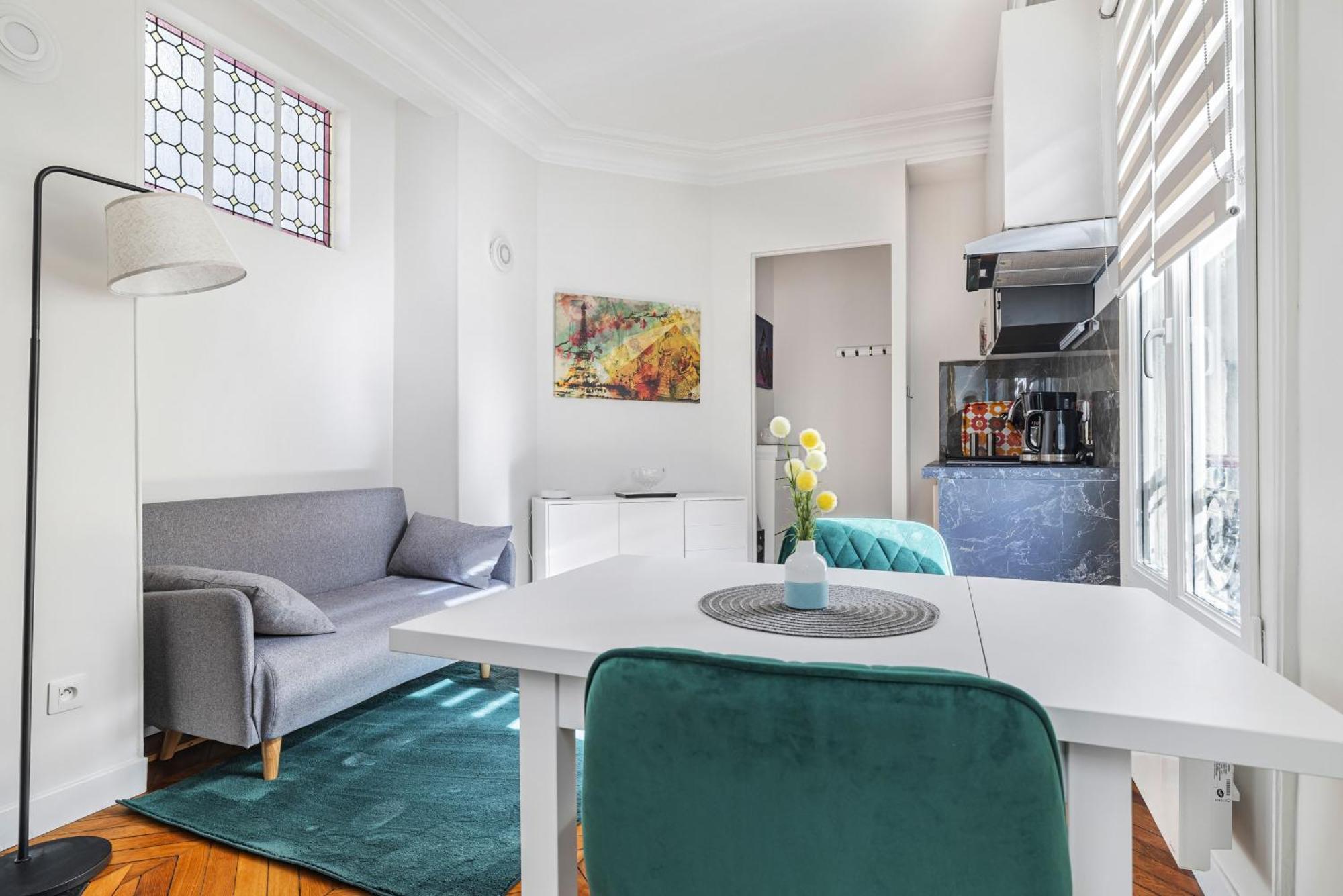 Apartment Heimat Paris