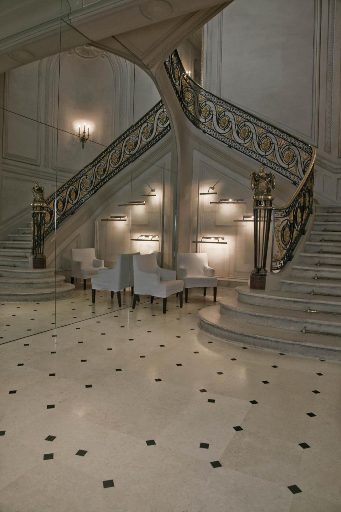 Hotel La Maison Champs Elysees