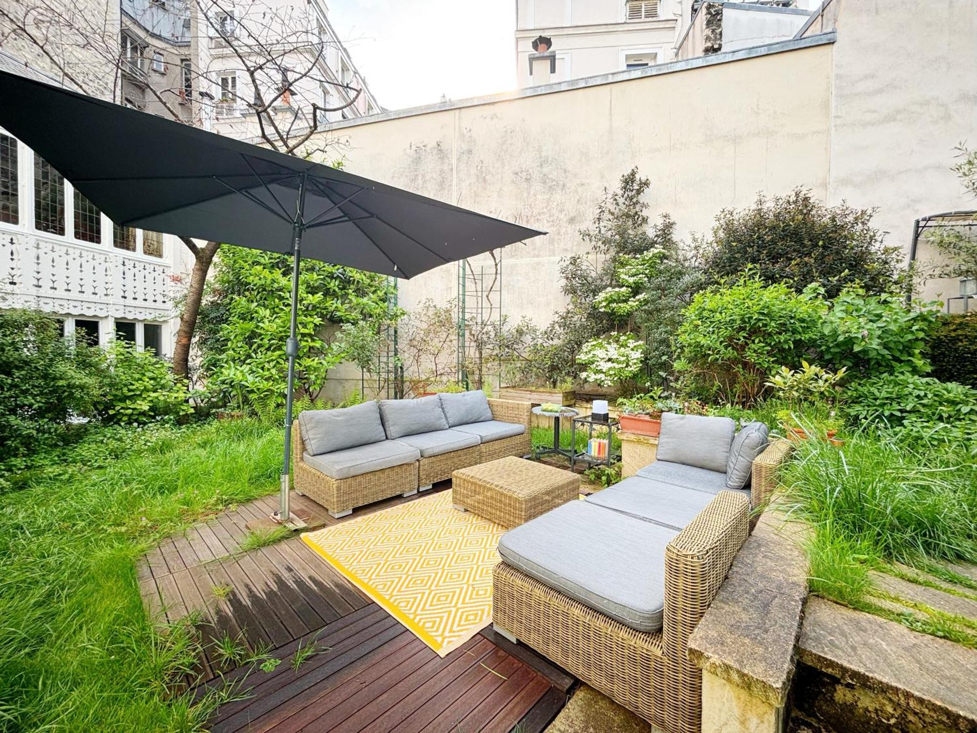 Apartment Grand Avec Jardin Privatif A