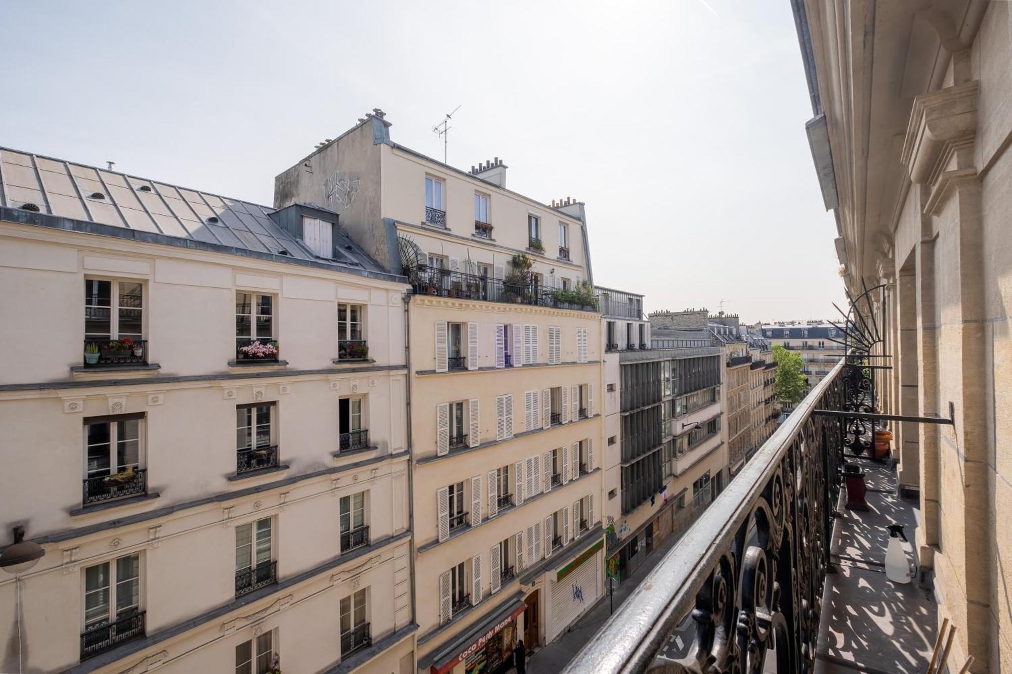 Veeve - Mid-century Mystique Appartement Paris