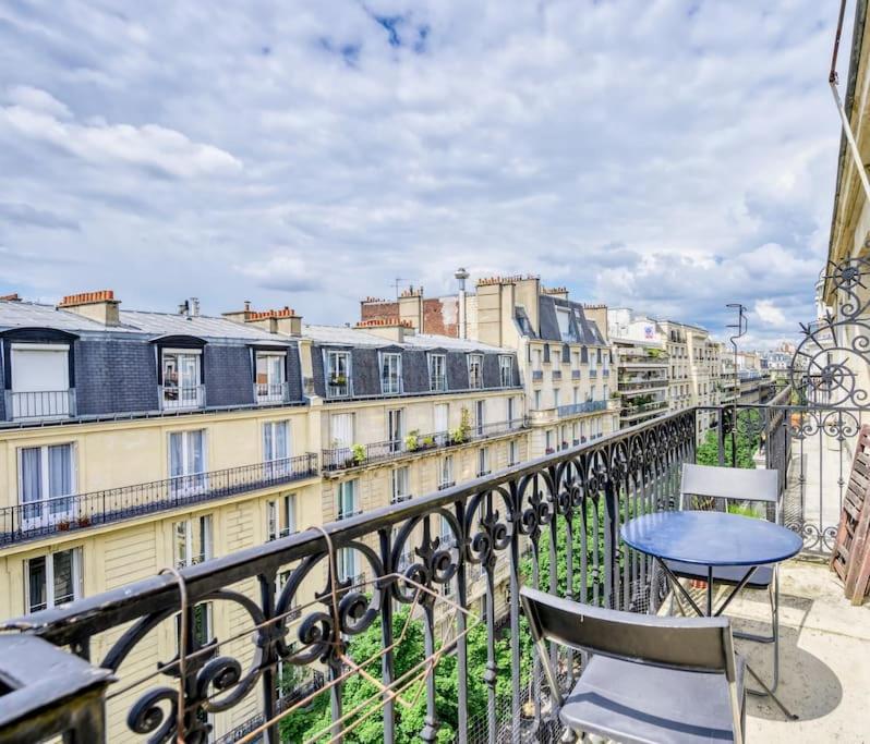 Duplex Avec Un Balcon, 16 Apartment *