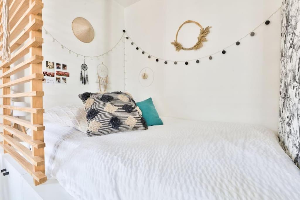 Elegant Studio Au Coeur De Montmartre Paris