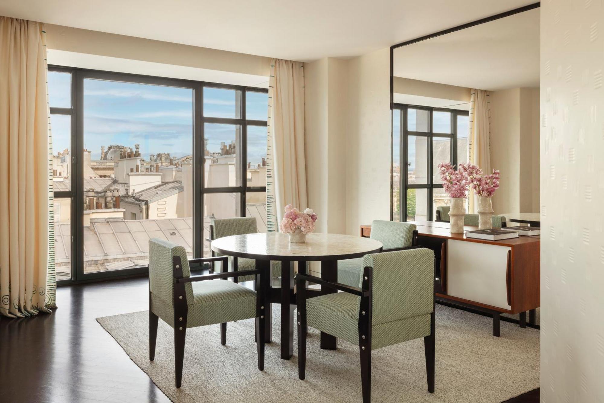Hotel Cheval Blanc Paris&dior Cheval Blanc 5*