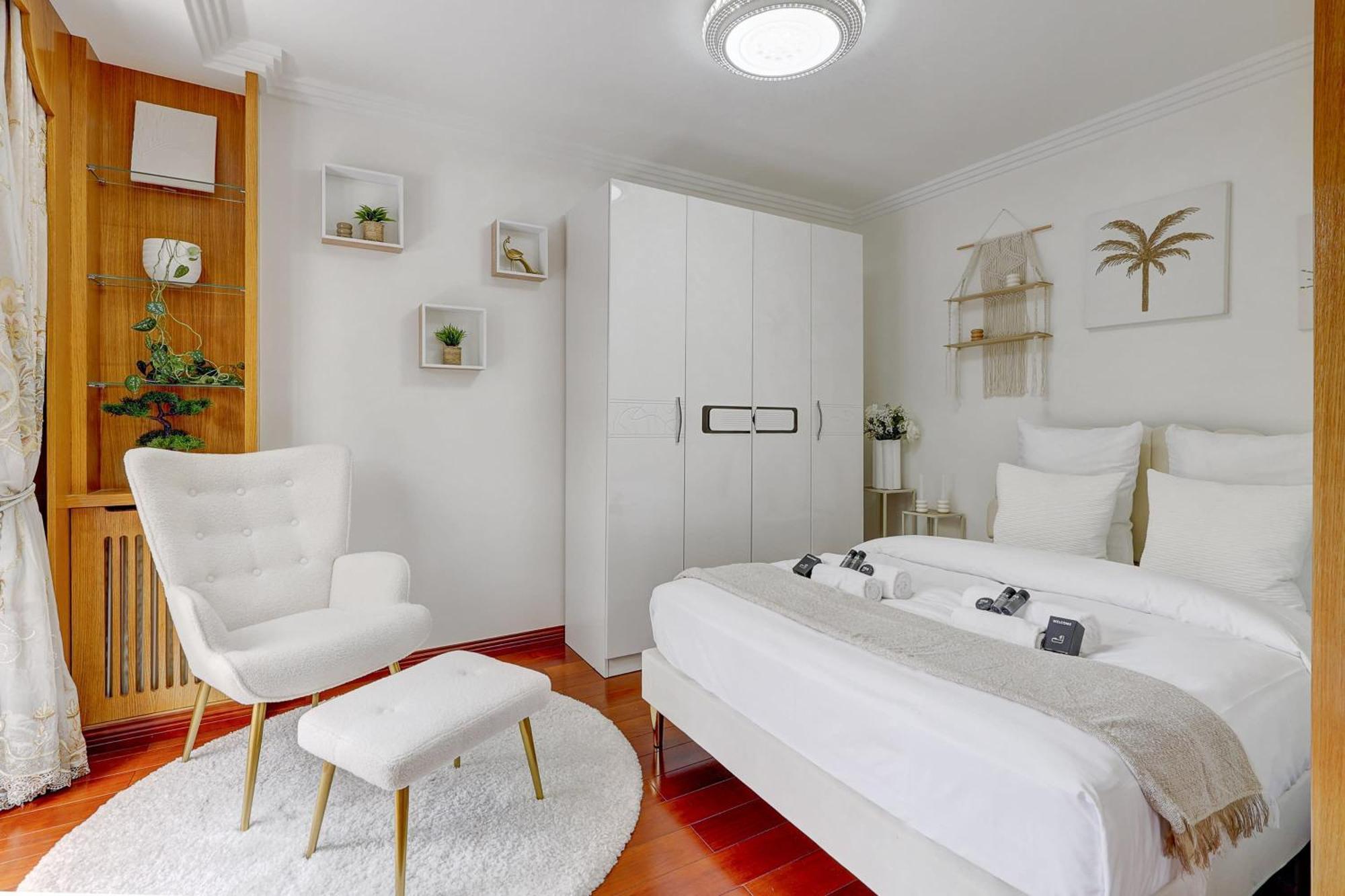 Apartment 119-typical Near Republique Paris
