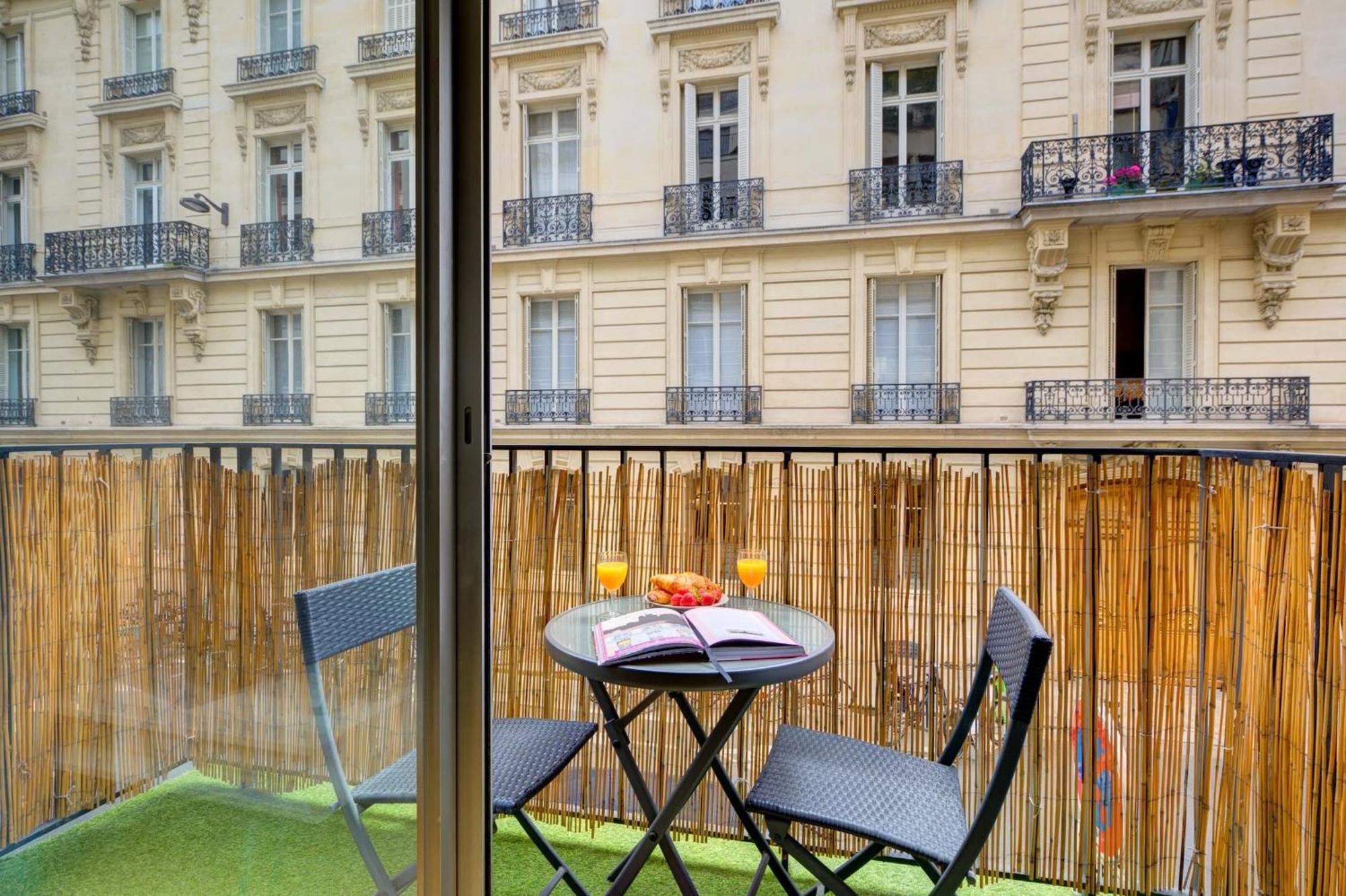 St Germain & Le Bon Marche With Balcony - Cityapartmentstay Apartment *