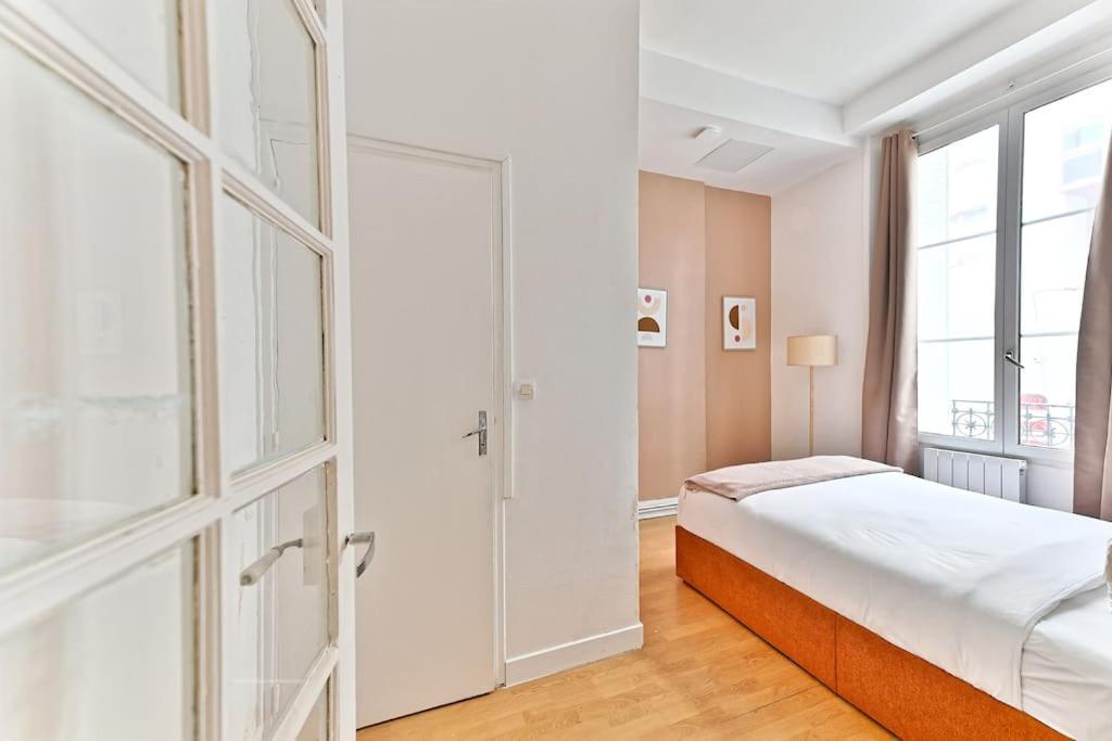 Magnifique Neuf Rose 14eme Apartment