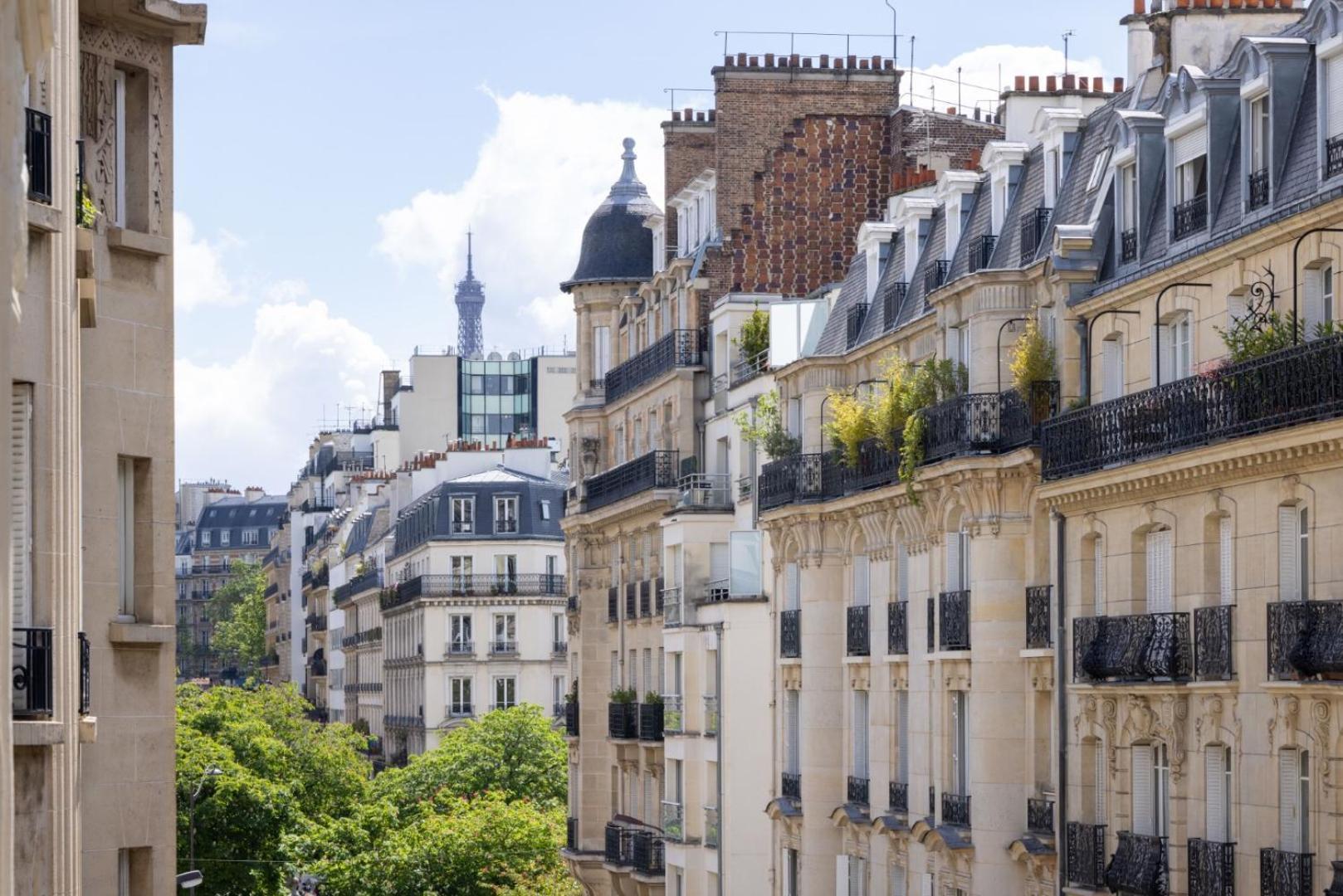 Le 46 Hotel 3*