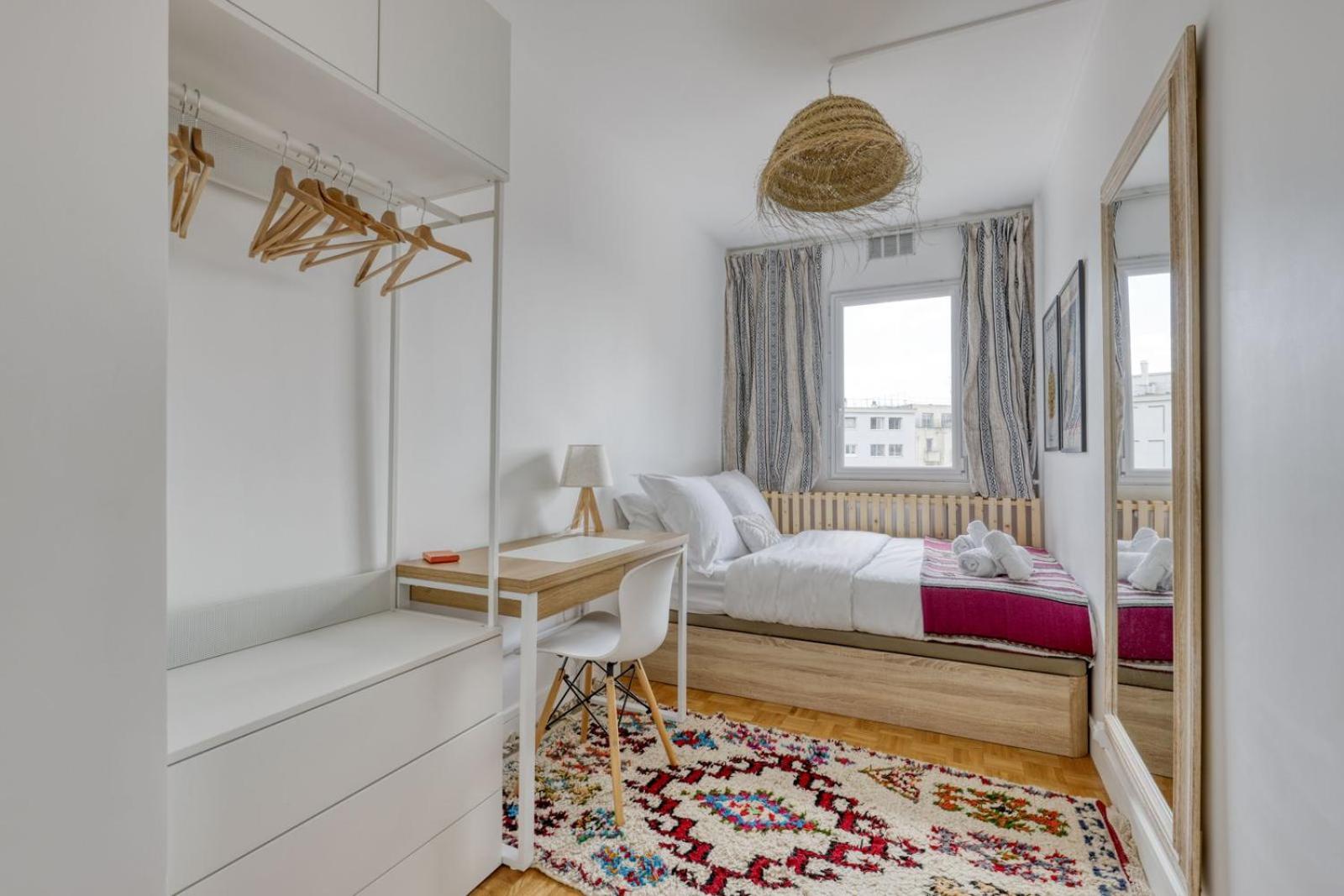 Apartment Light & Warm Flat With Balcony - Heart Of 15 Paris