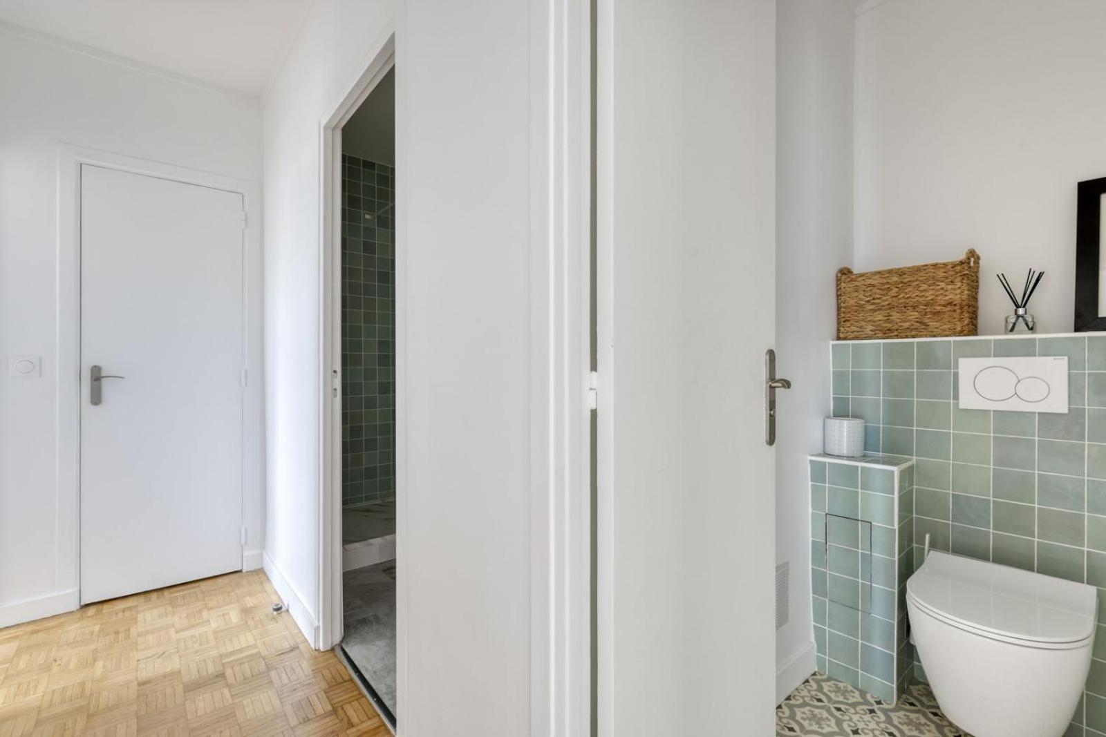 Light & Warm Flat With Balcony - Heart Of 15 Paris