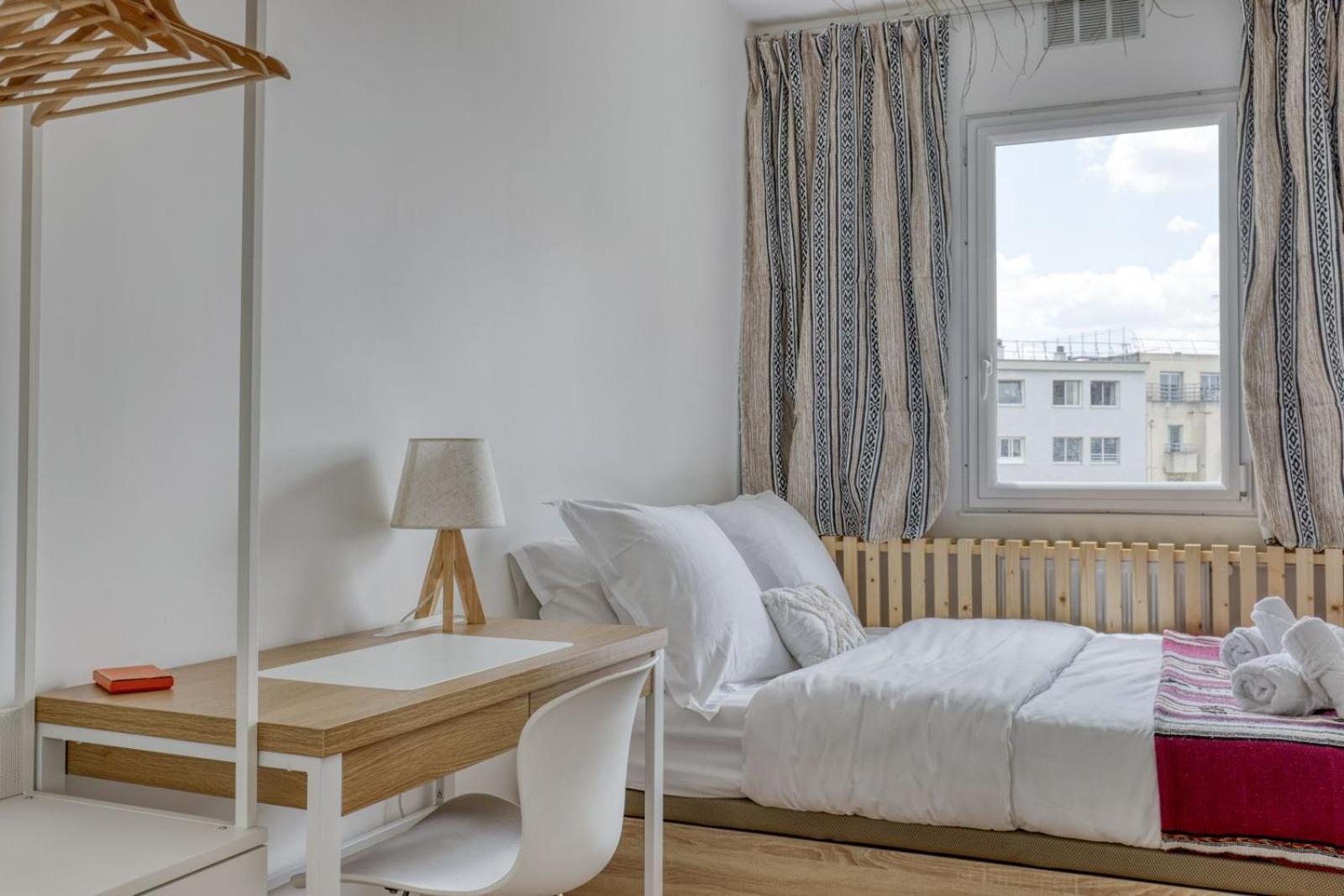 Light & Warm Flat With Balcony - Heart Of 15 Apartment Paris