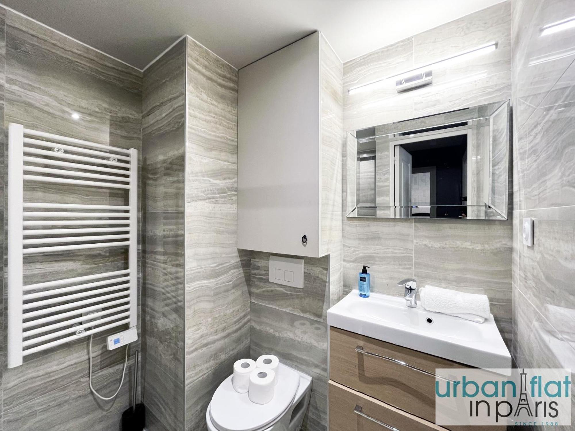 Urban Flat 02 - Beautiful 4 Bdr Flat In Heart Of Apartment *