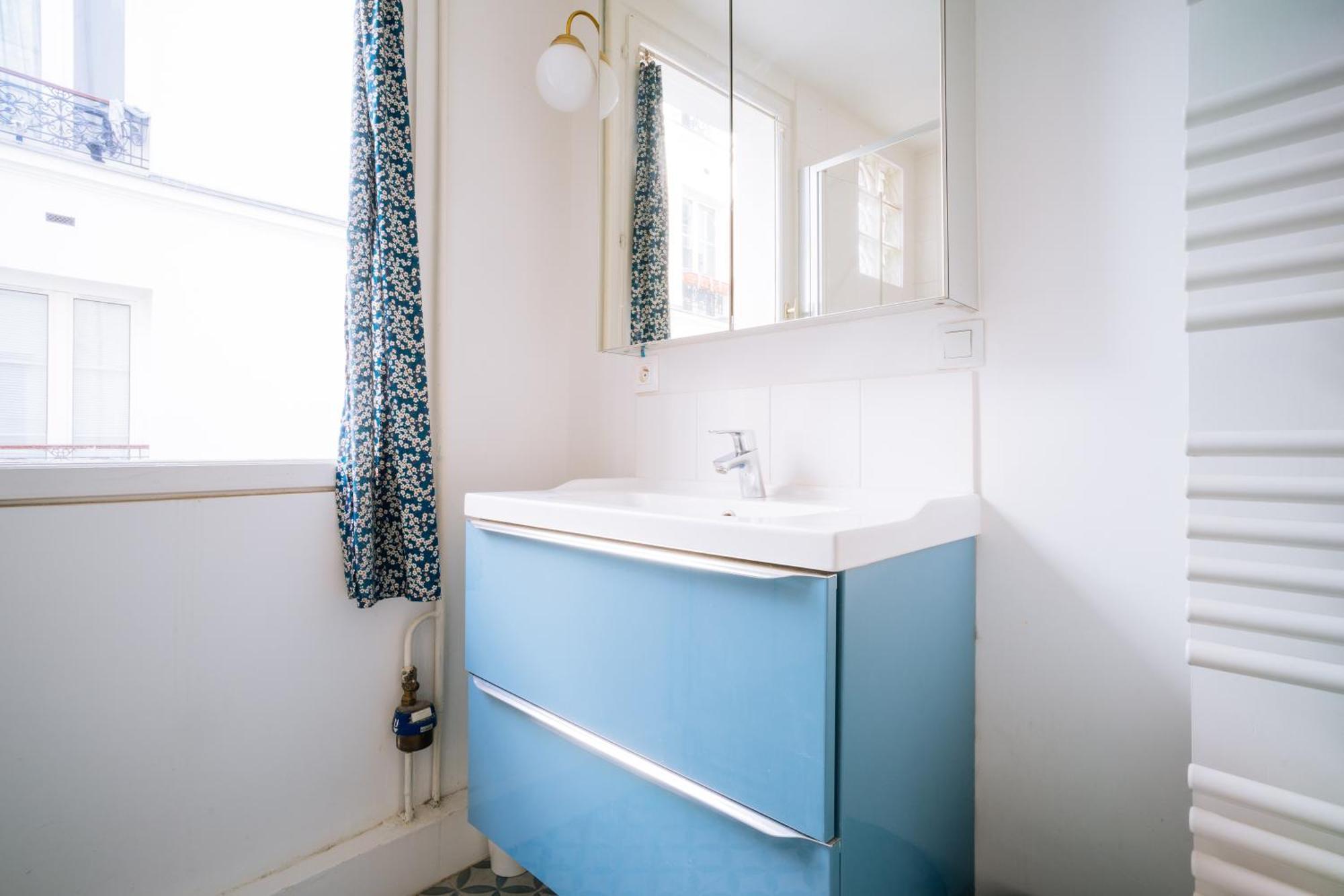 Quirky 1 Bedroom Flat In