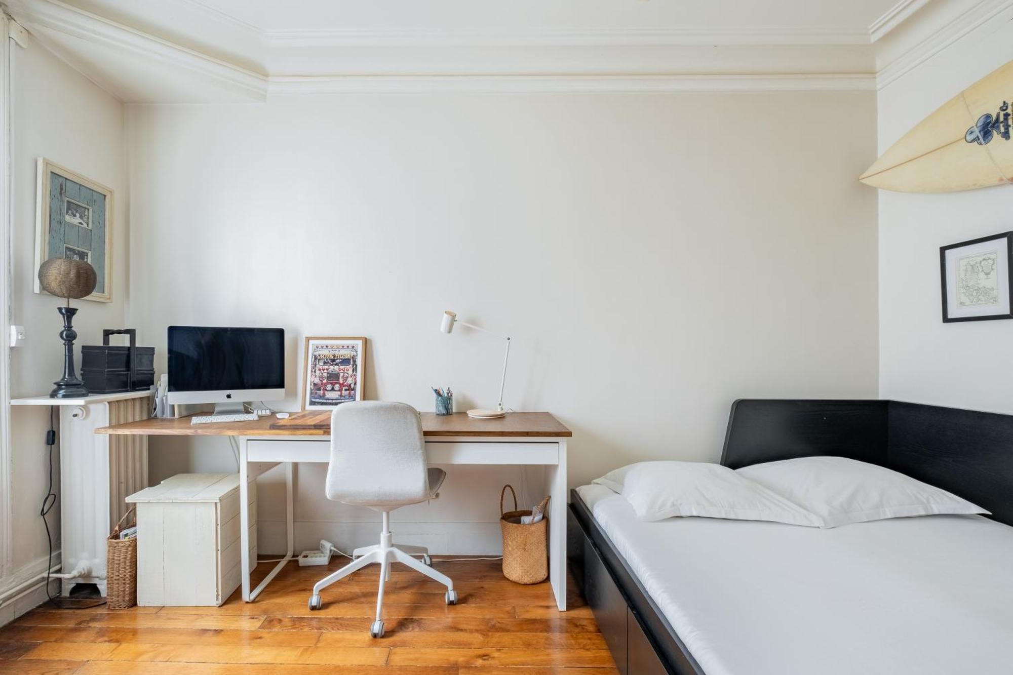 Apartment Veeve - Boho On The Boulevard Paris