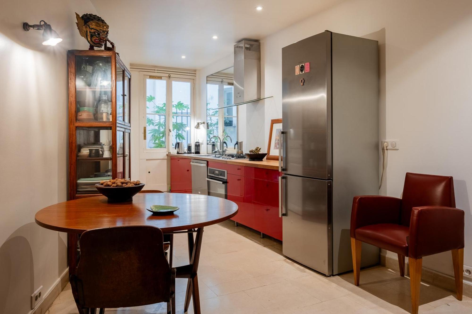 Veeve - Boho On The Boulevard Apartment Paris