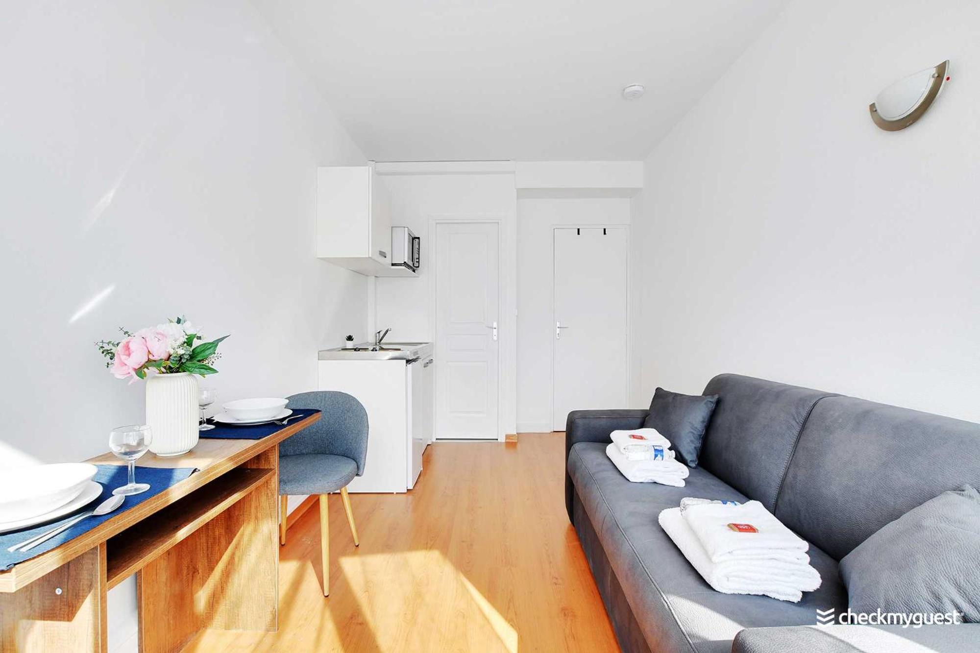 Cosy Studio 2p Parc Georges Brassens -3 *