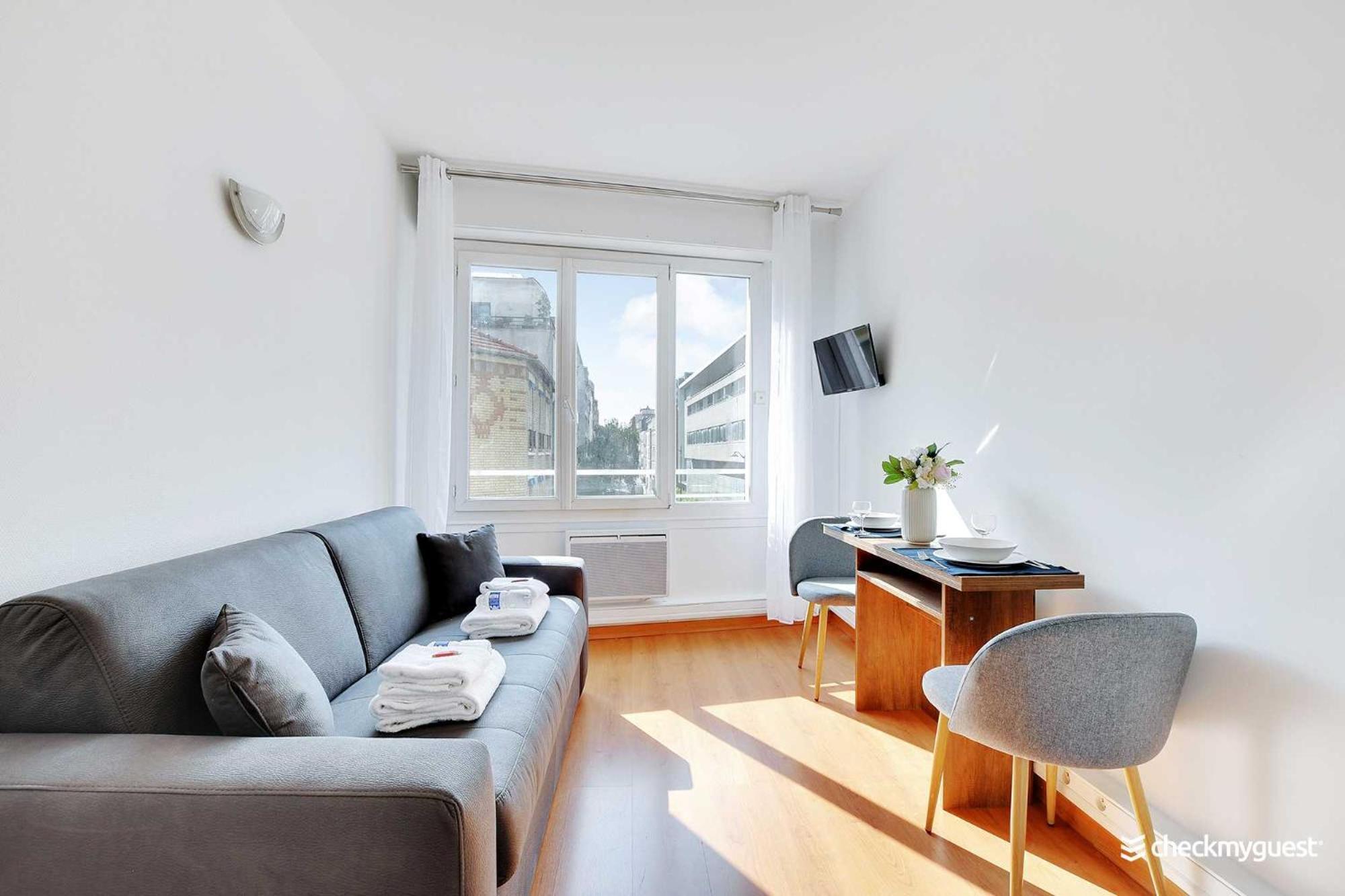 Cosy Studio 2p Parc Georges Brassens -3 *