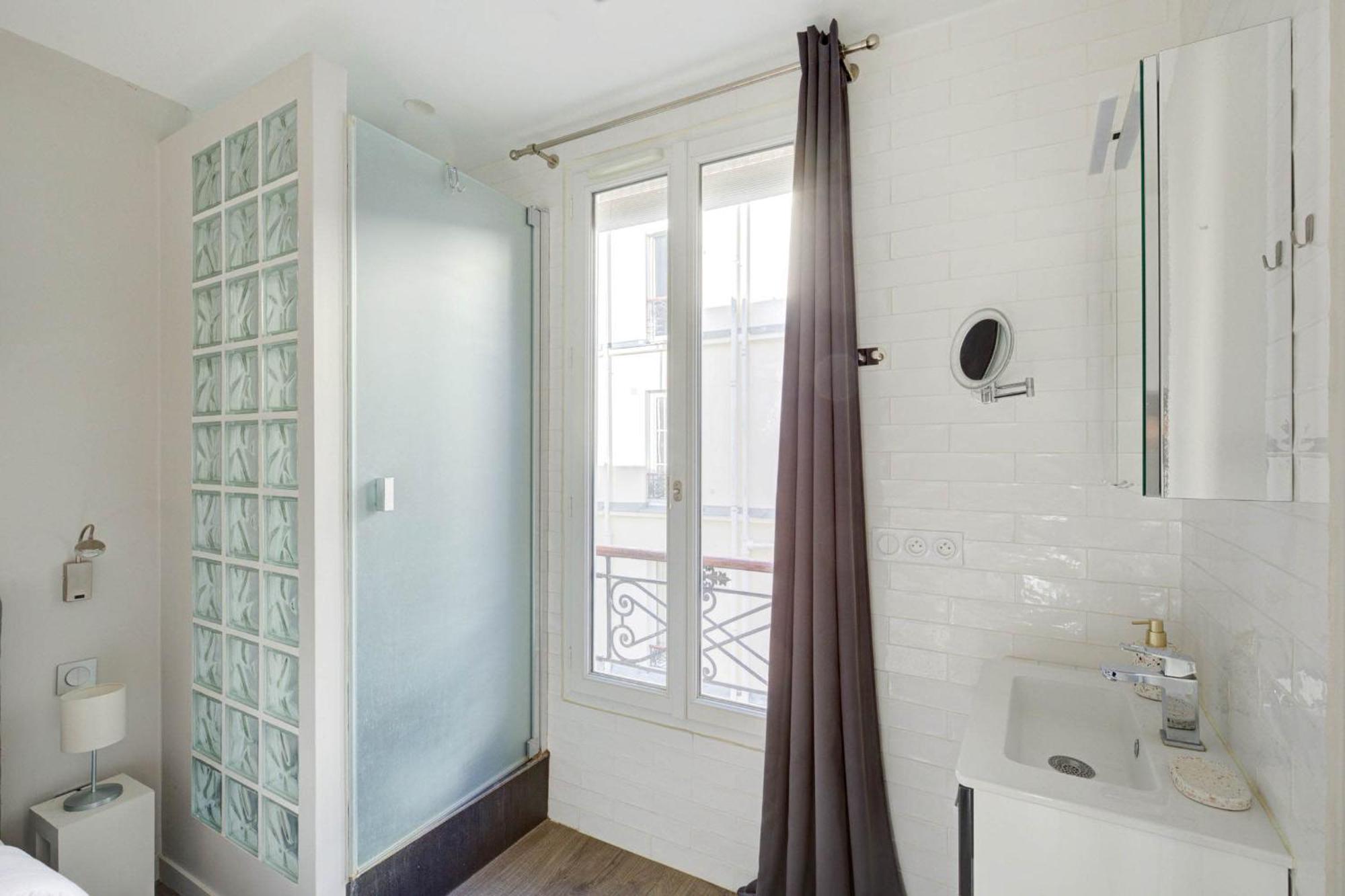 Eiffel Tower & Invalides - 1br - Cityapartmentstay Apartment *