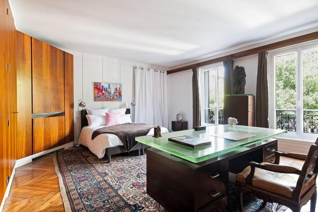 Cavalier Des Lions 2bed 2 And Half Baths Apartment *