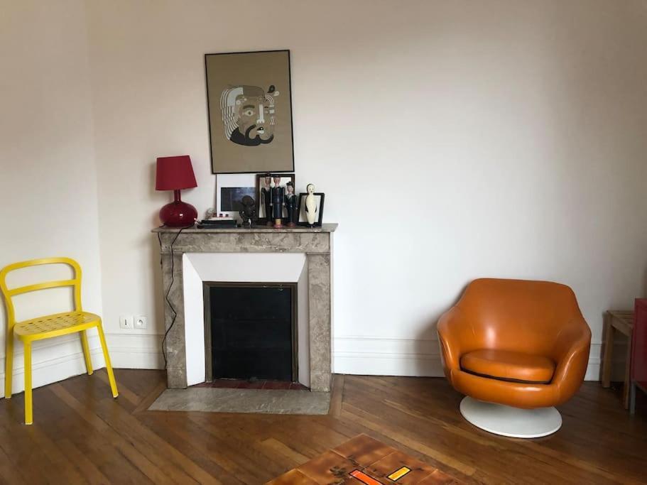 2 Pieces Lumineux Avec Balcon Filant Paris