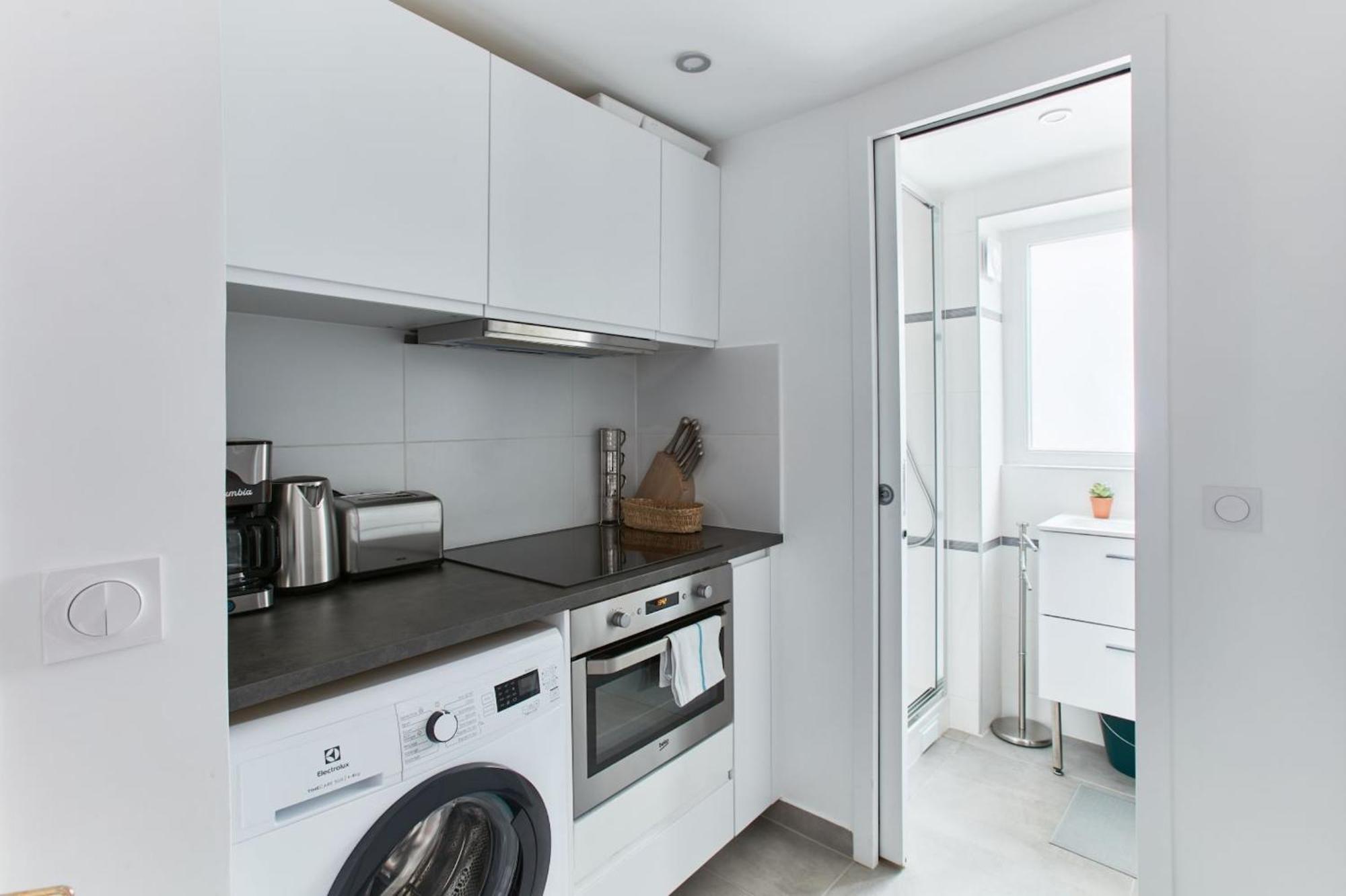 Apartment Montmartre & Sacre-coeur Basilica - 1br - Cityapartmentstay Paris