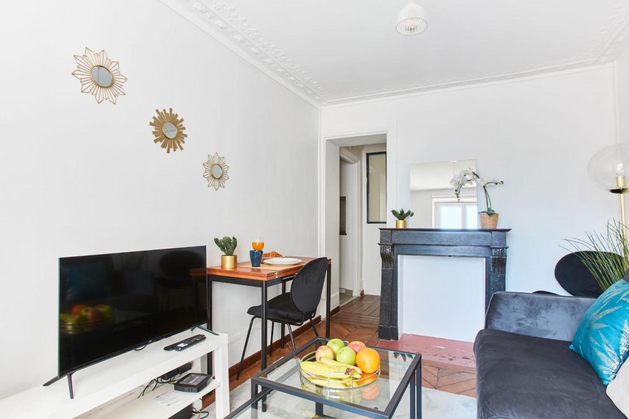 Montmartre & Sacre-coeur Basilica - 1br - Cityapartmentstay Apartment