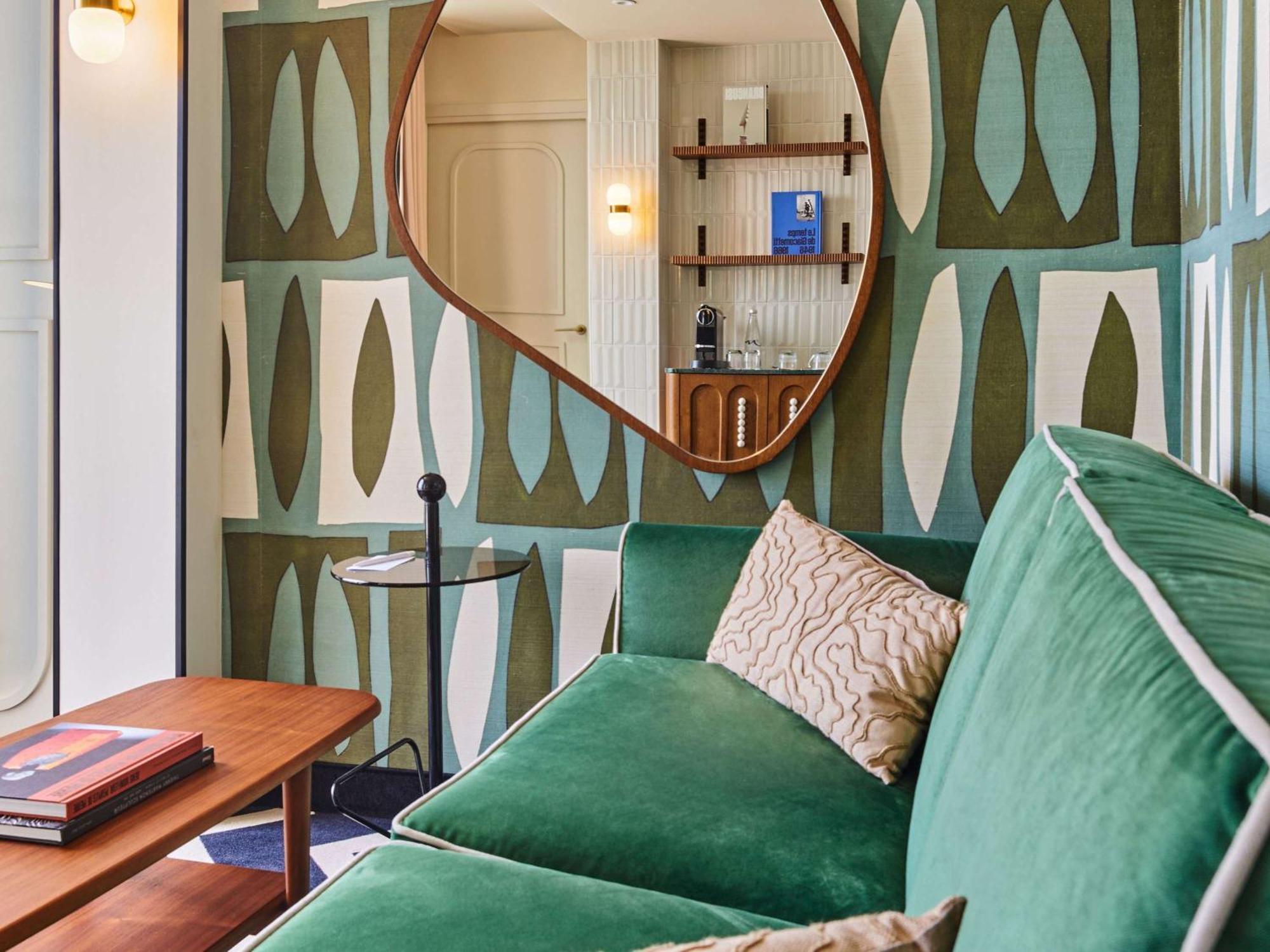 Hotel Mercure Butte Montmartre Basilique Paris