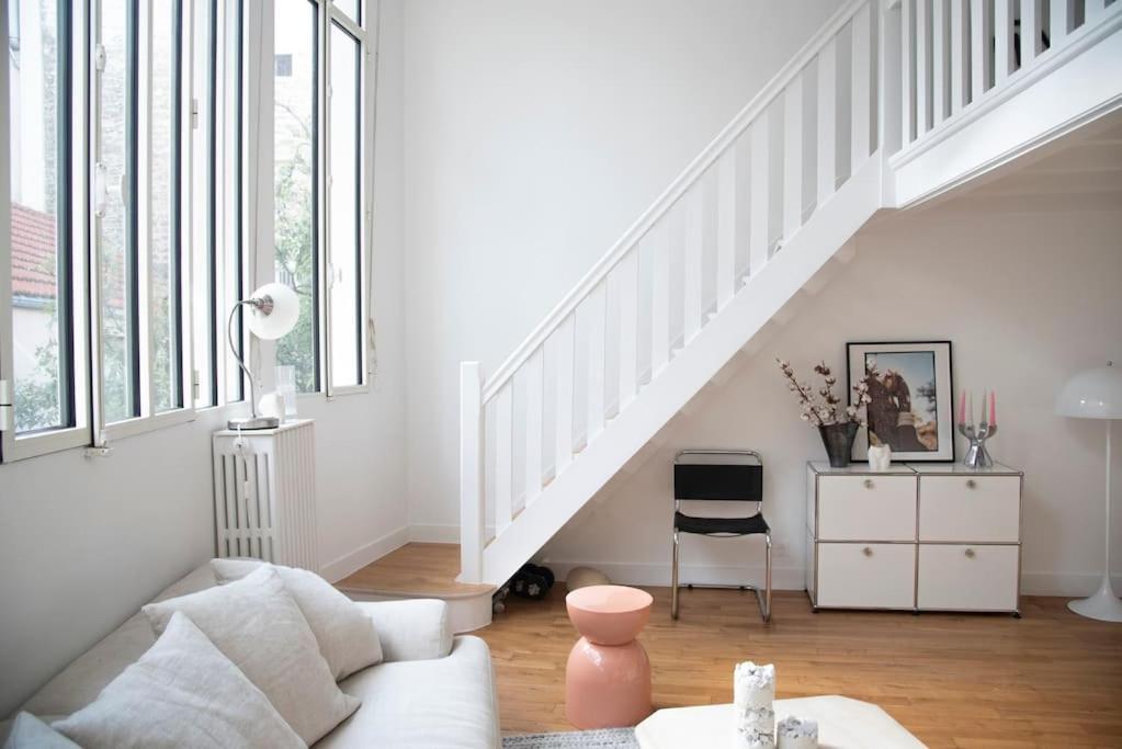 Apartment Triplex Lumineux Avec Balcon - 500m Champs Elysees