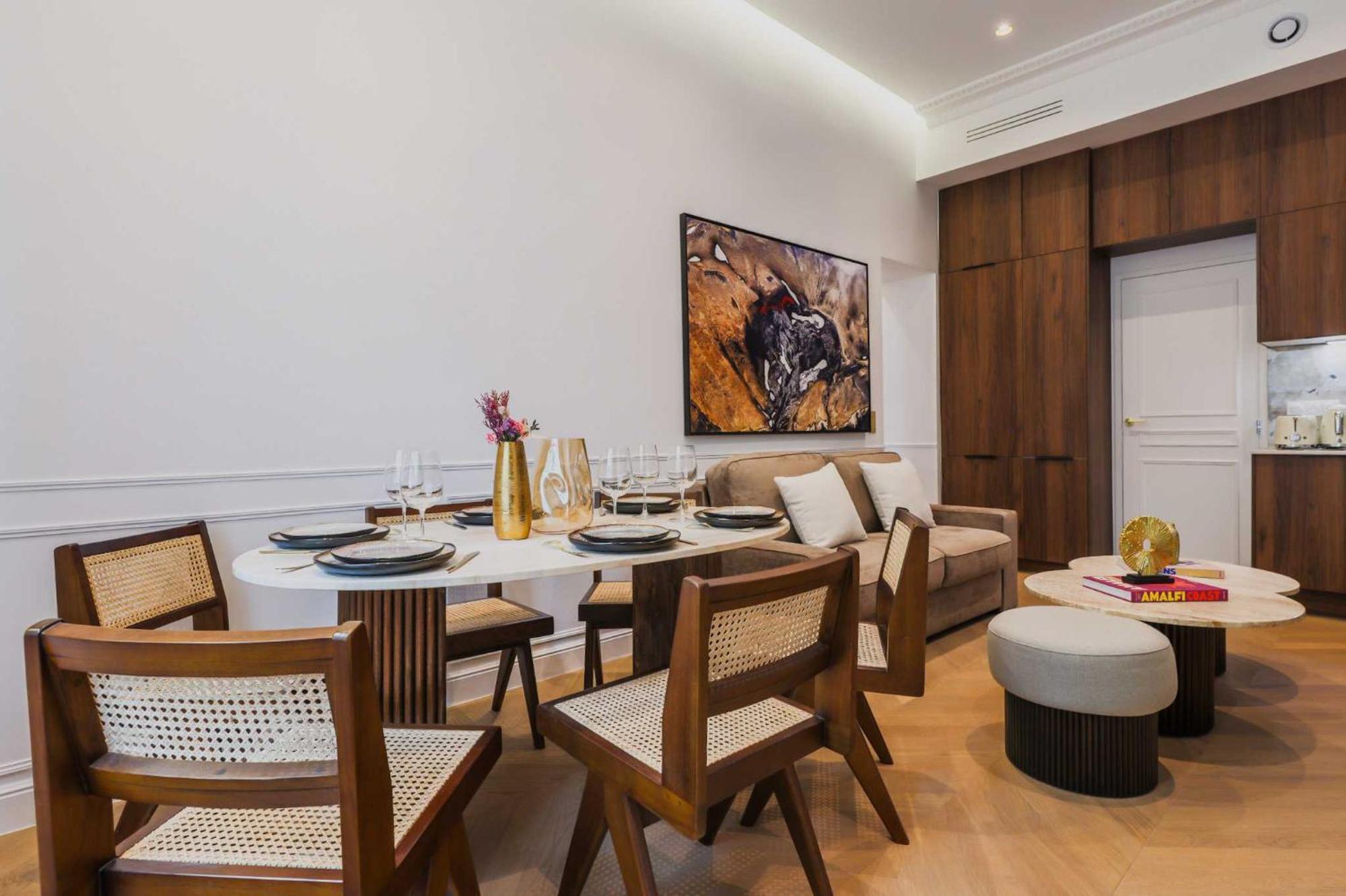 Apartment Charming Flat - 2br- 6p - Arc De Triomphe Paris
