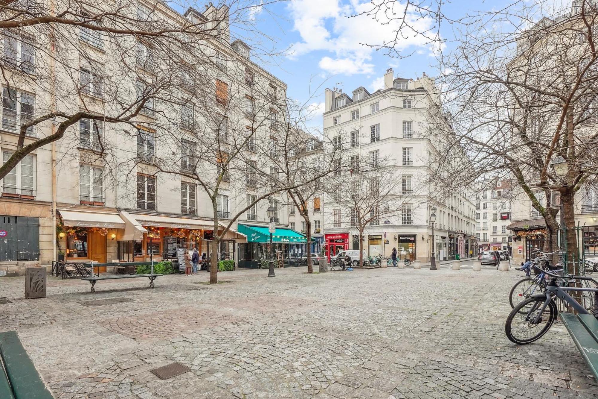 Appartement Place Des Vosges & Le Marais - Cityapartmentstay Paris