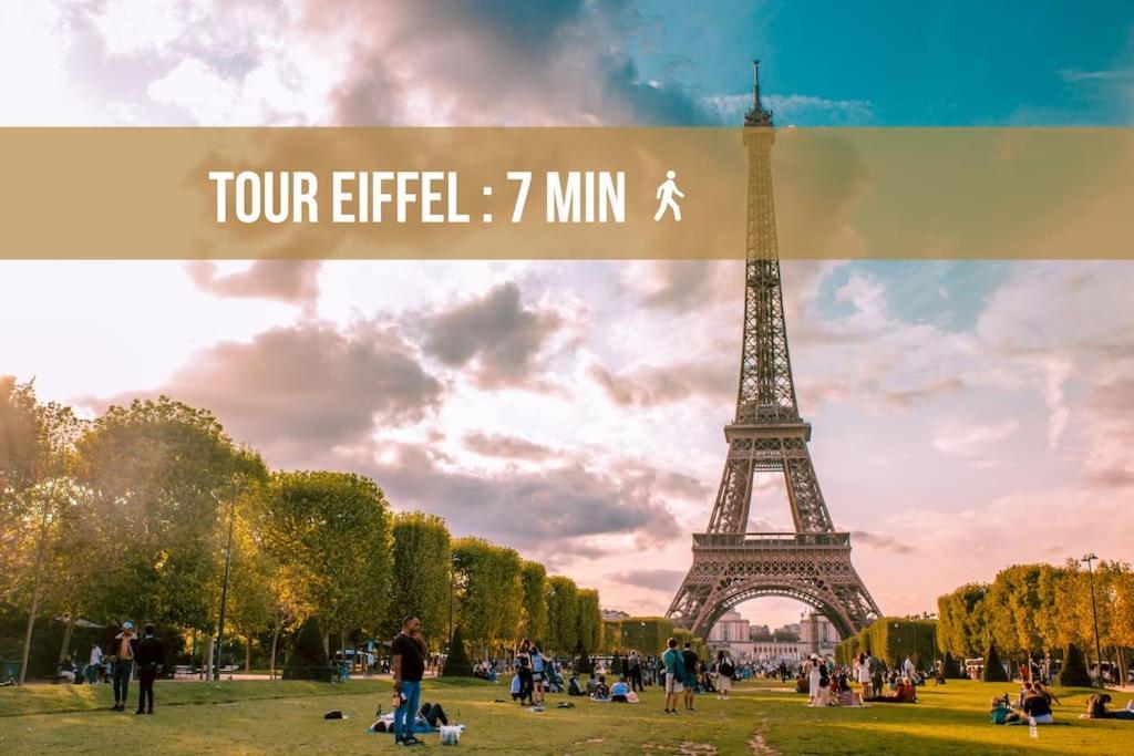 Christina : A Deux Pas De La Tour Eiffel