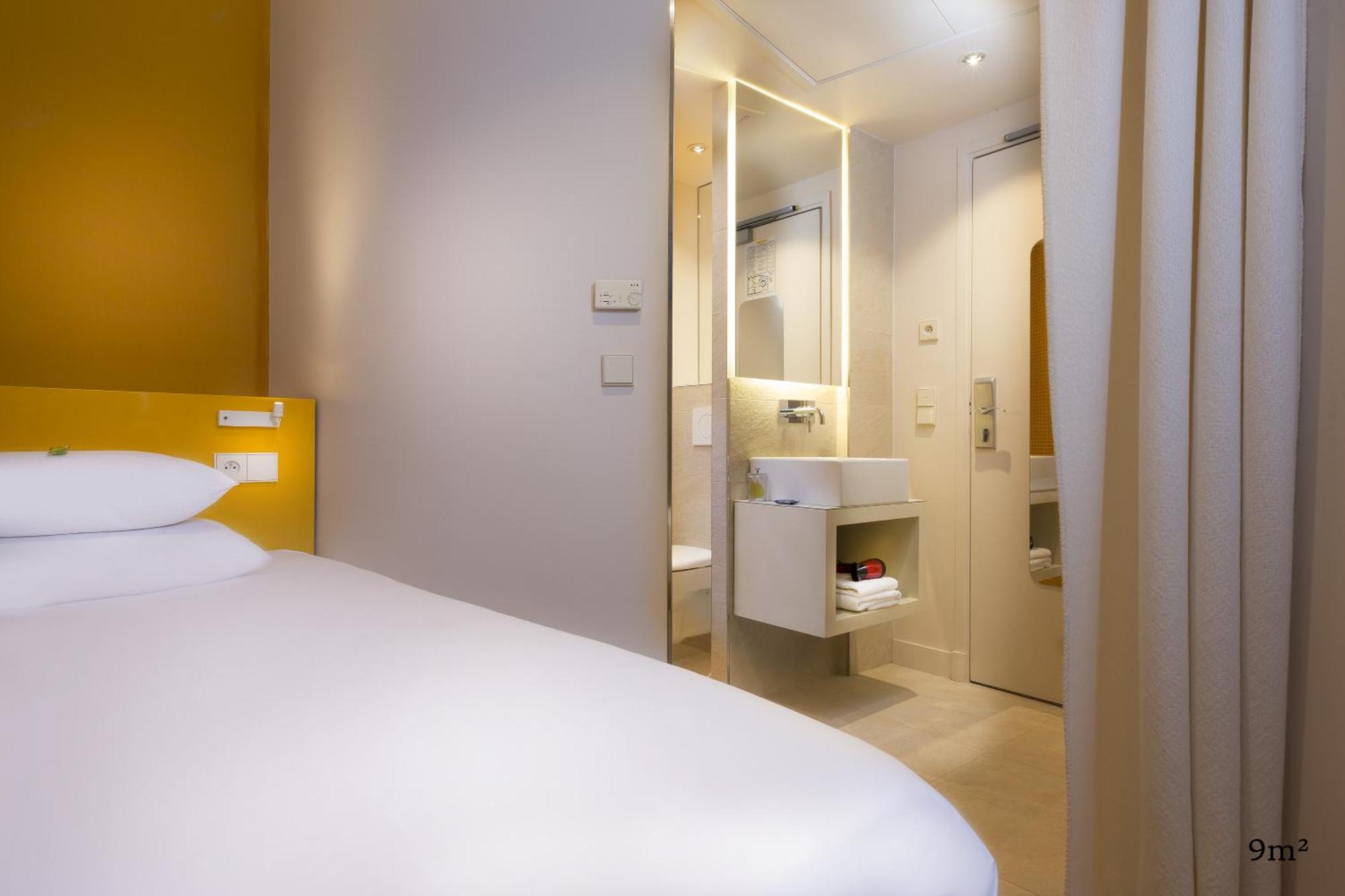 Andrea Hotel